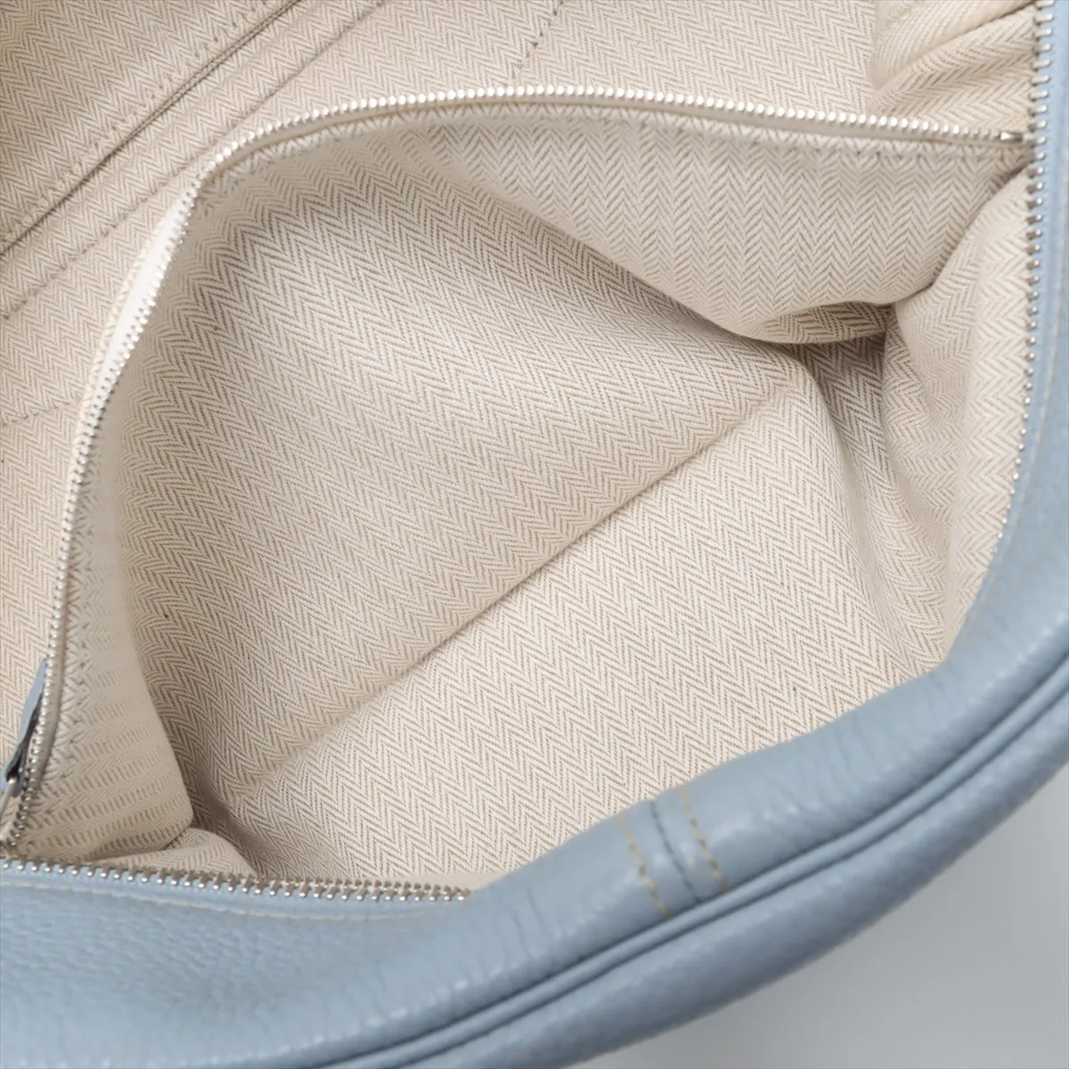 Victoria 35 Taurillon Clemence Blue Run Silver hardware P:2012 — view 8