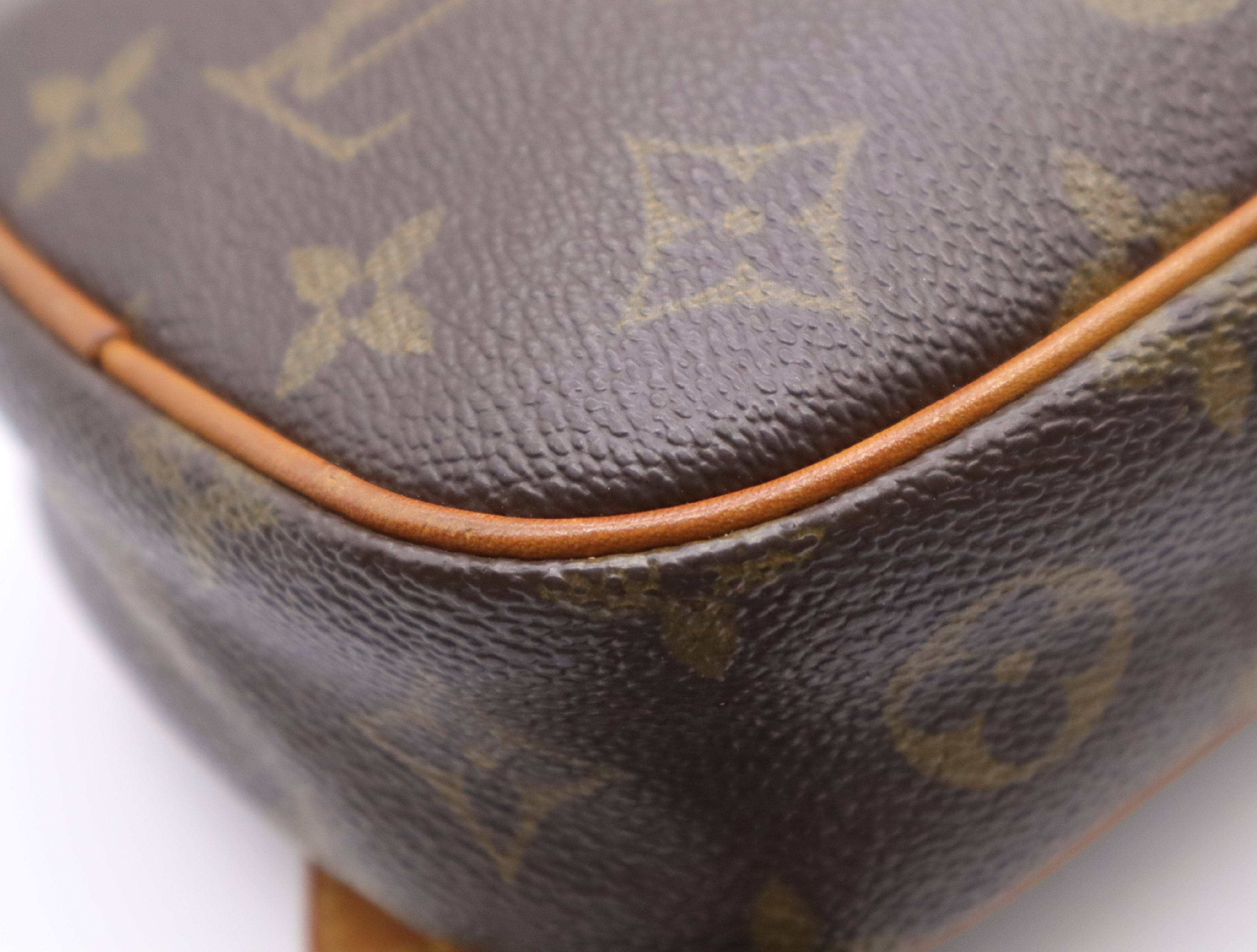 M51870 Monogram Pochette Gange Waist Bag — view 7