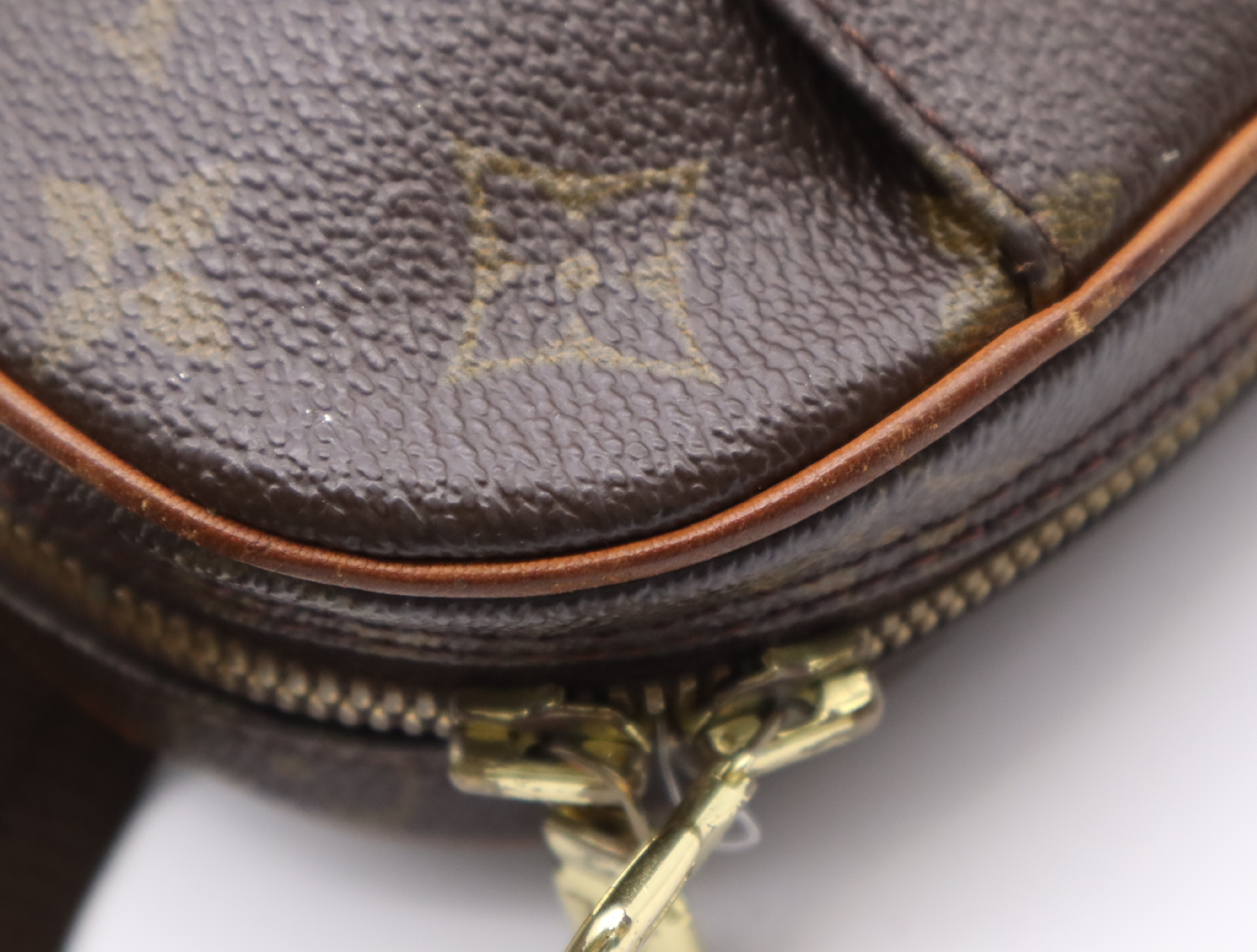 M51870 Monogram Pochette Gange Waist Bag — view 9