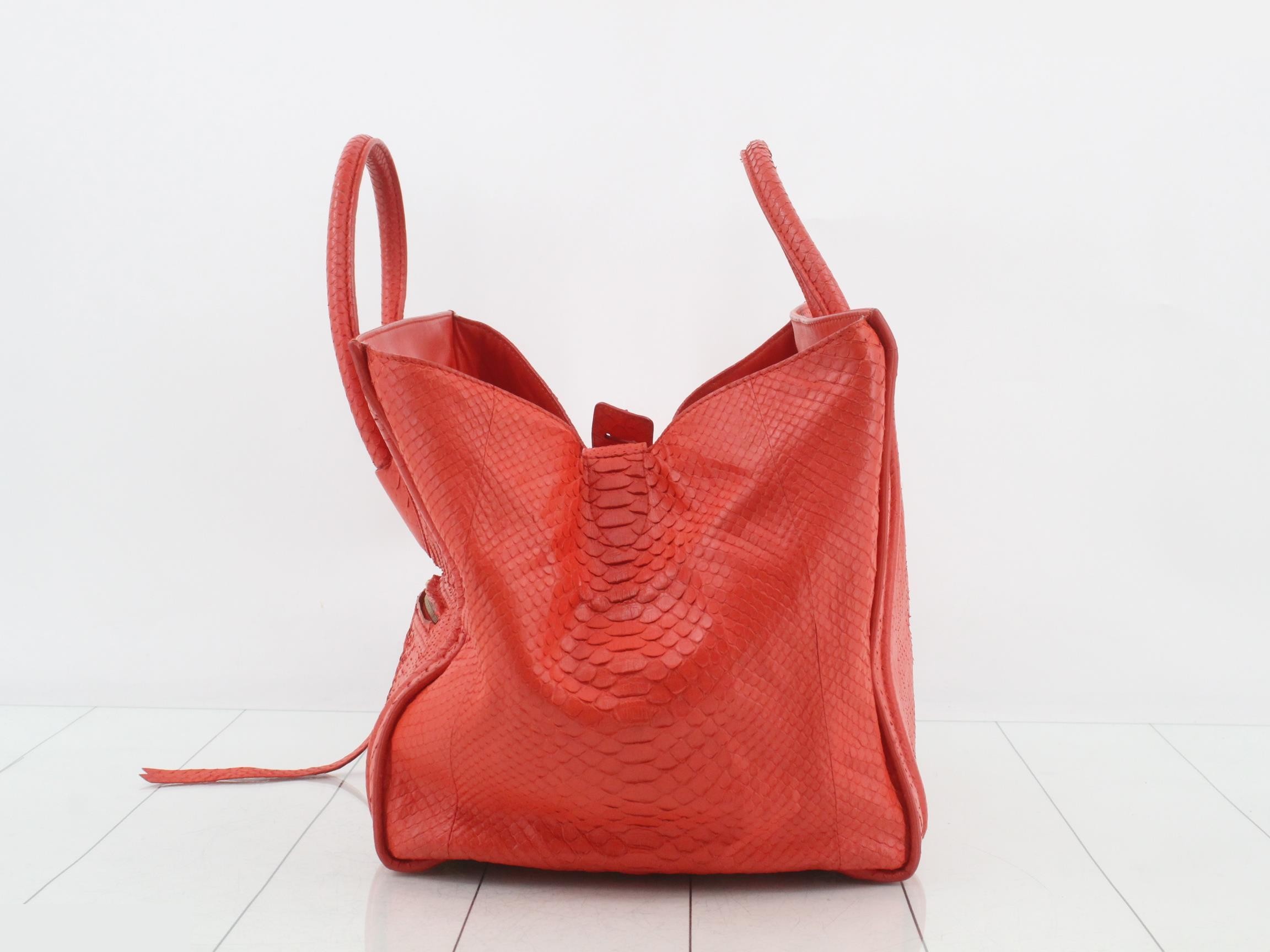 Other lines: Bags and handbags — view 3