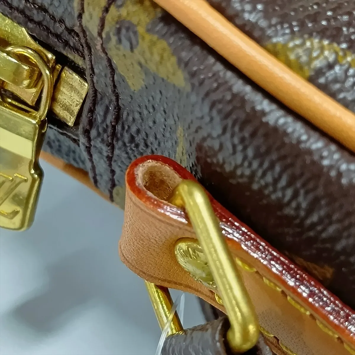 Monogram Amazon M45236 AR0031 Brown, natural leather, various parts repaired by aftermarket parts. — view 11