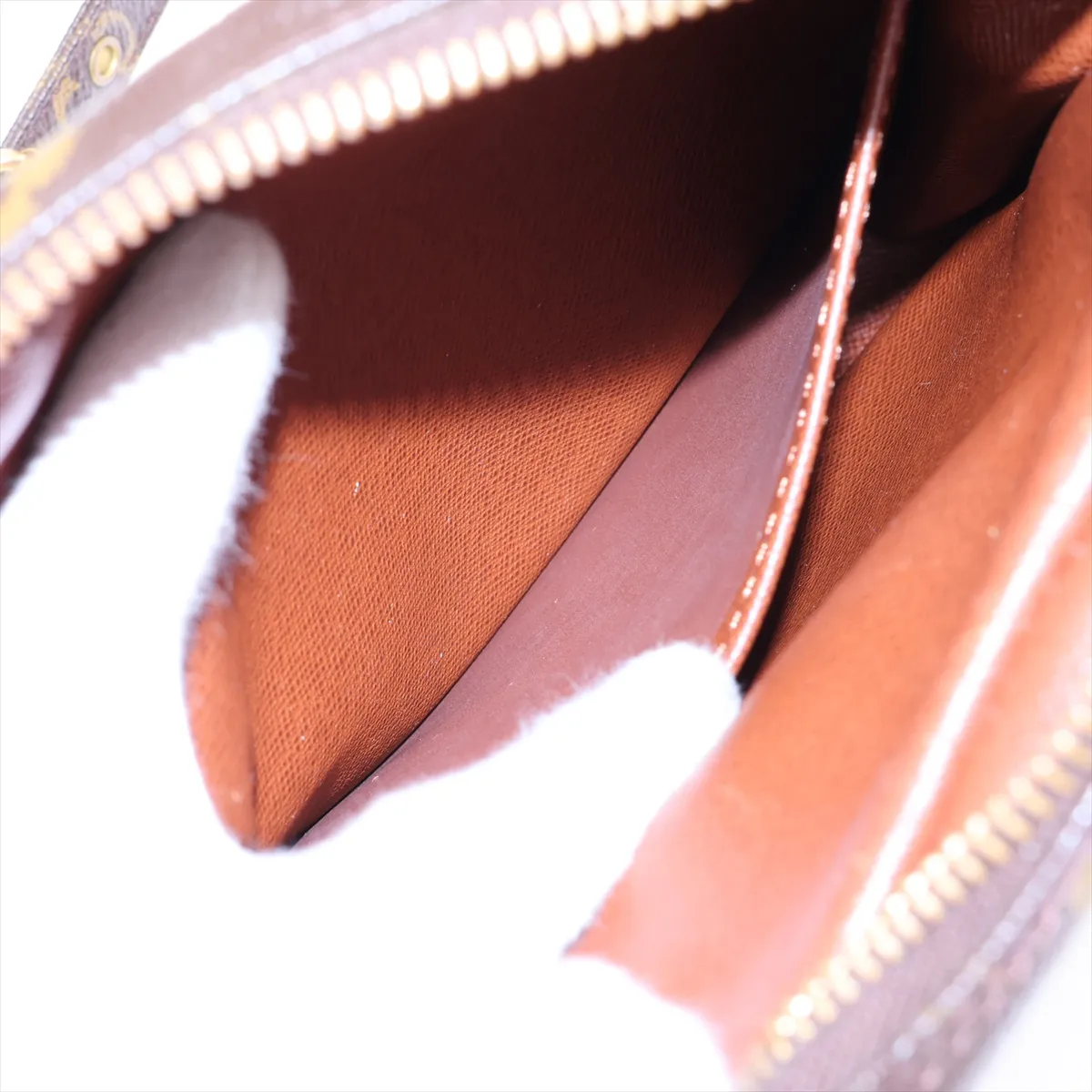 Monogram Amazon M45236 AR0031 Brown, natural leather, various parts repaired by aftermarket parts. — view 7