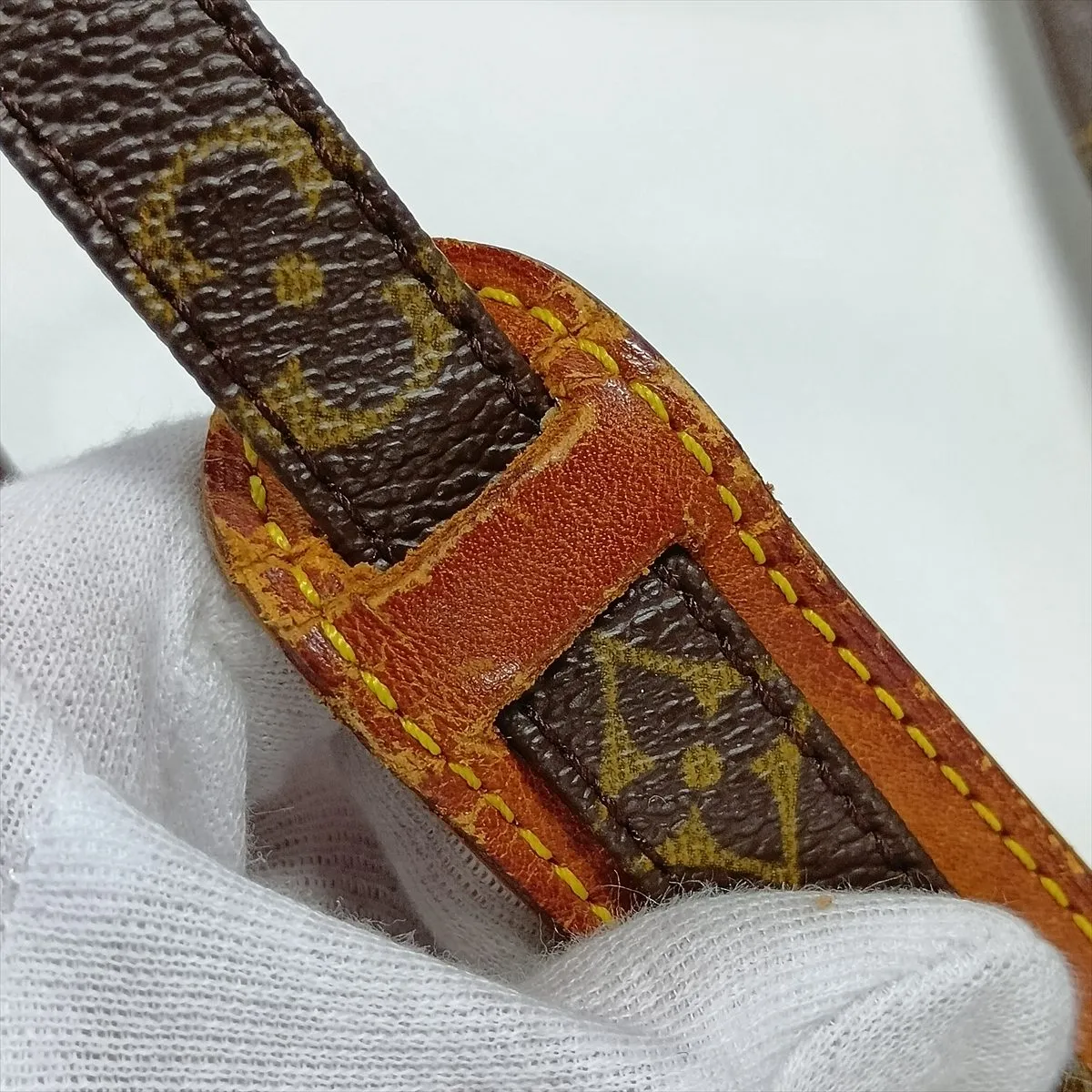 Monogram Amazon M45236 AR0031 Brown, natural leather, various parts repaired by aftermarket parts. — view 10