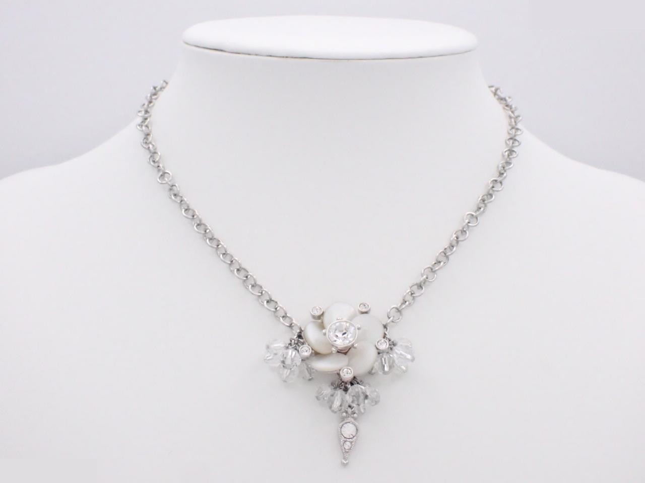 Other lines: Precious metals, necklaces, pendants — view 3