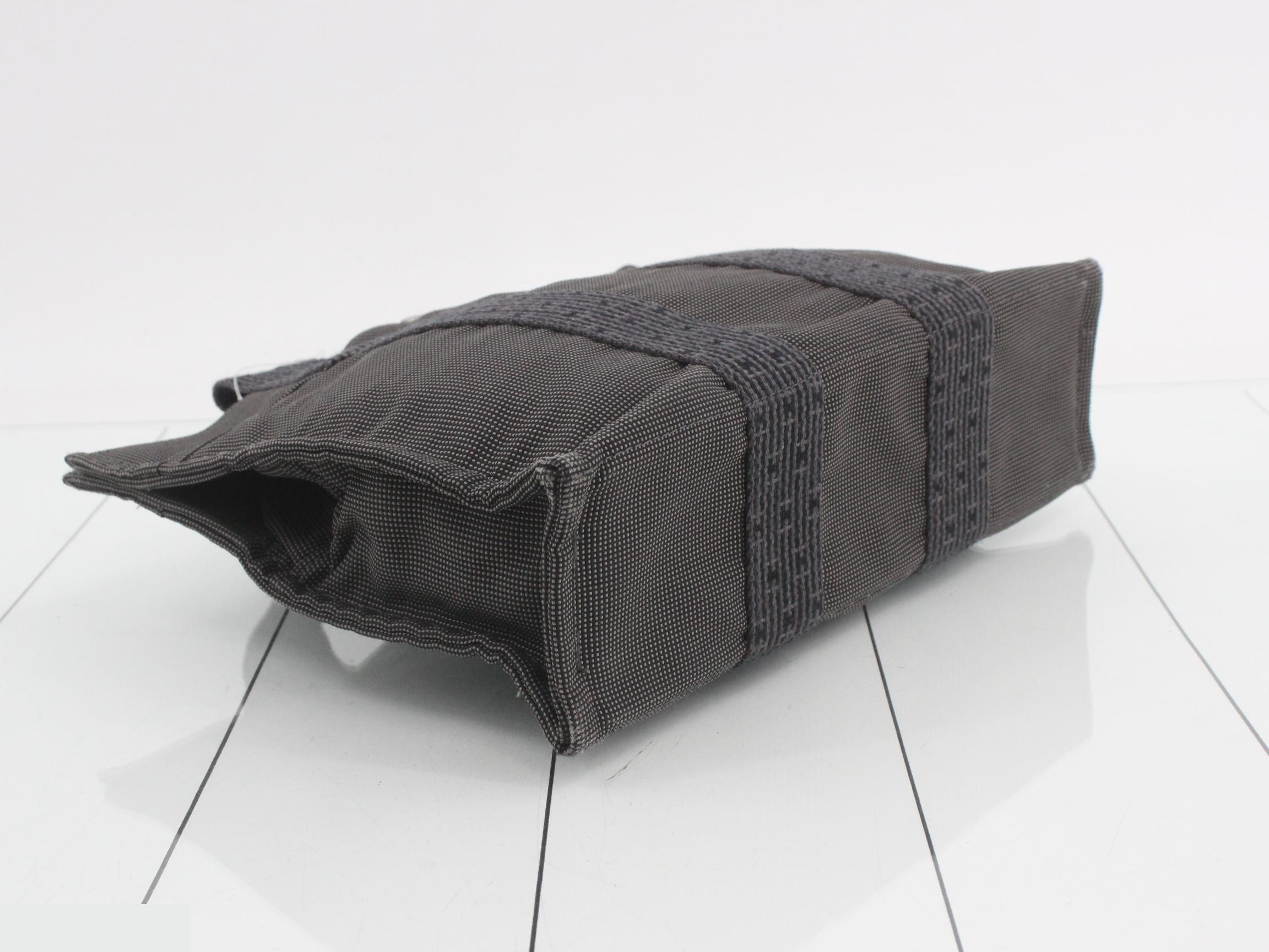 Airline PM Tote Bag — view 5