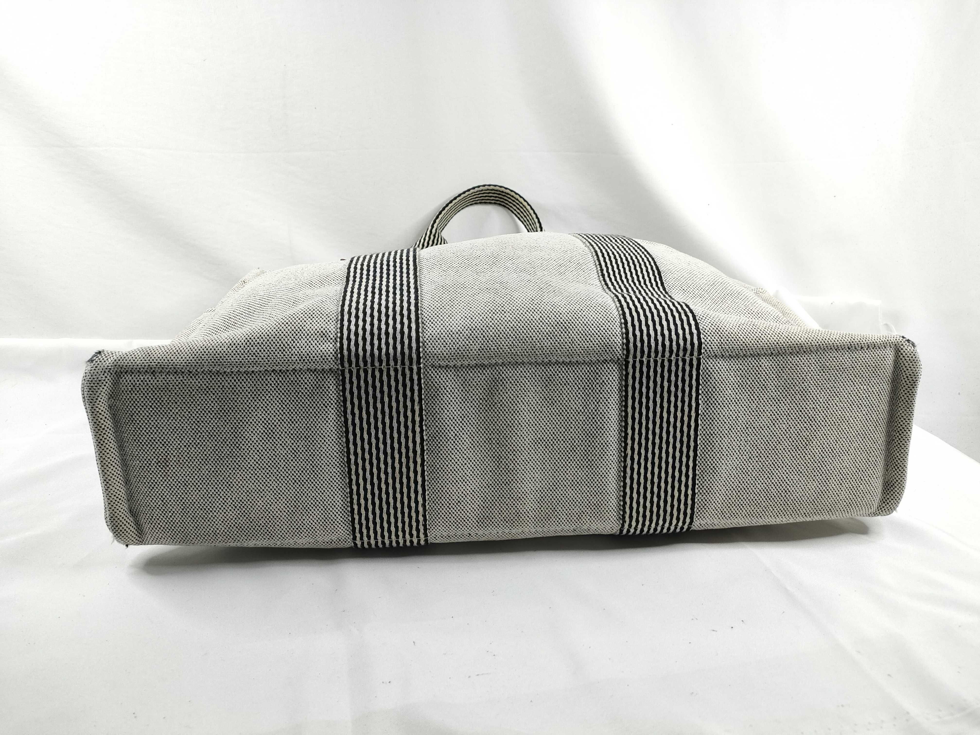 Fourre-Tout Hermes Fourre-Tout MM Tote Bag Gray Tote Bag — view 4