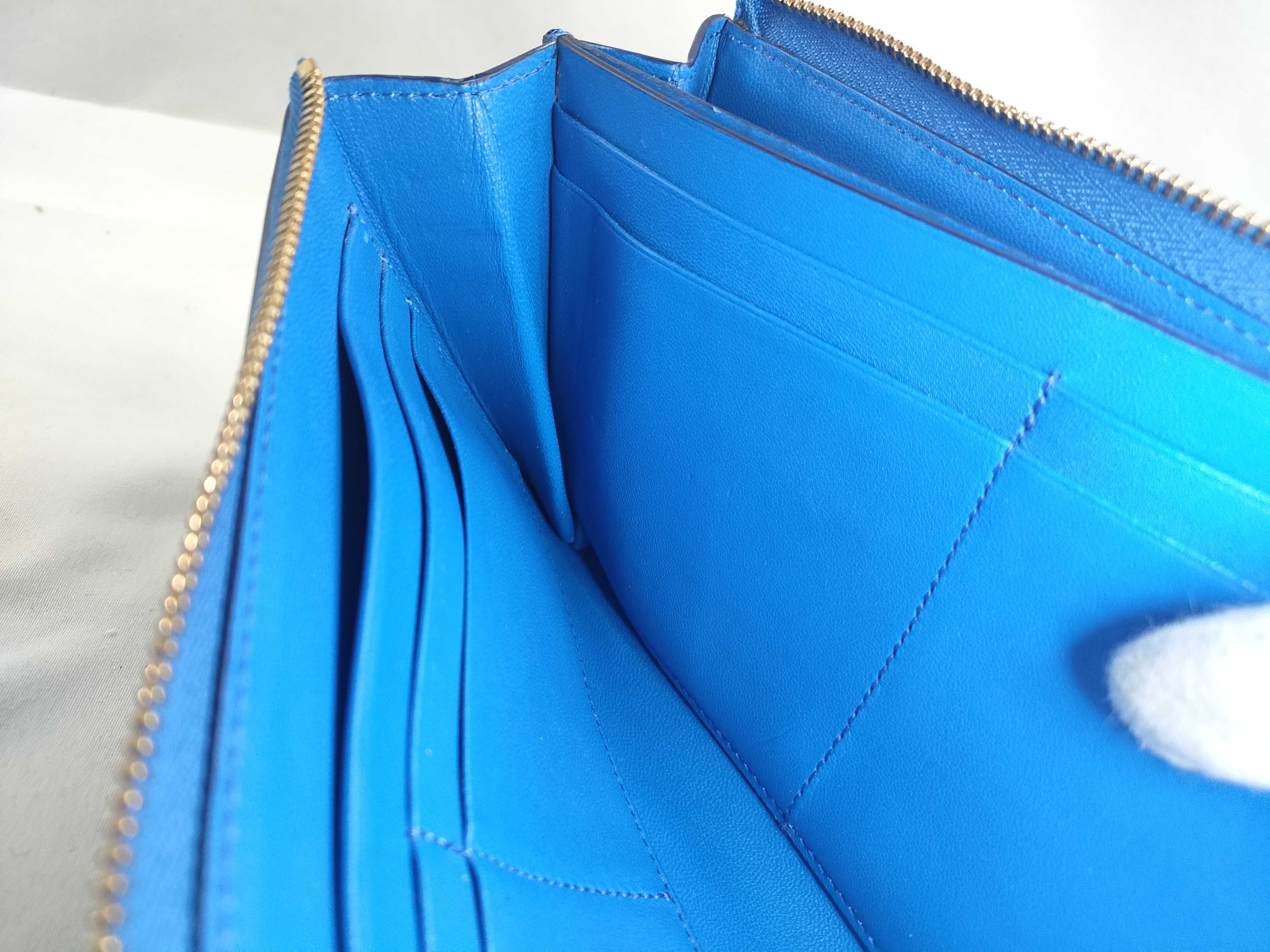Leather Zippy Wallet Blue — view 9