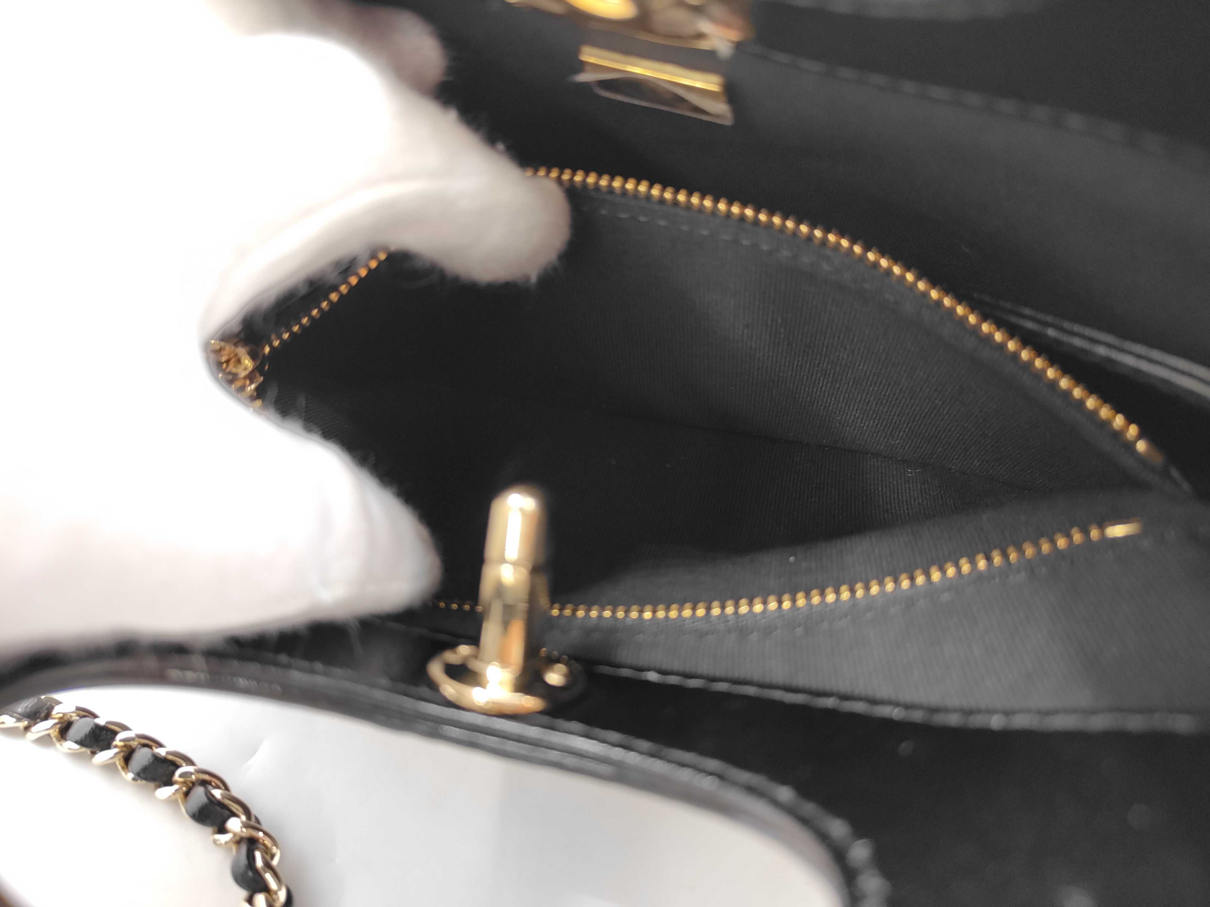 Grained Calfskin Black 31BAG RFID Shoulder Bag — view 10