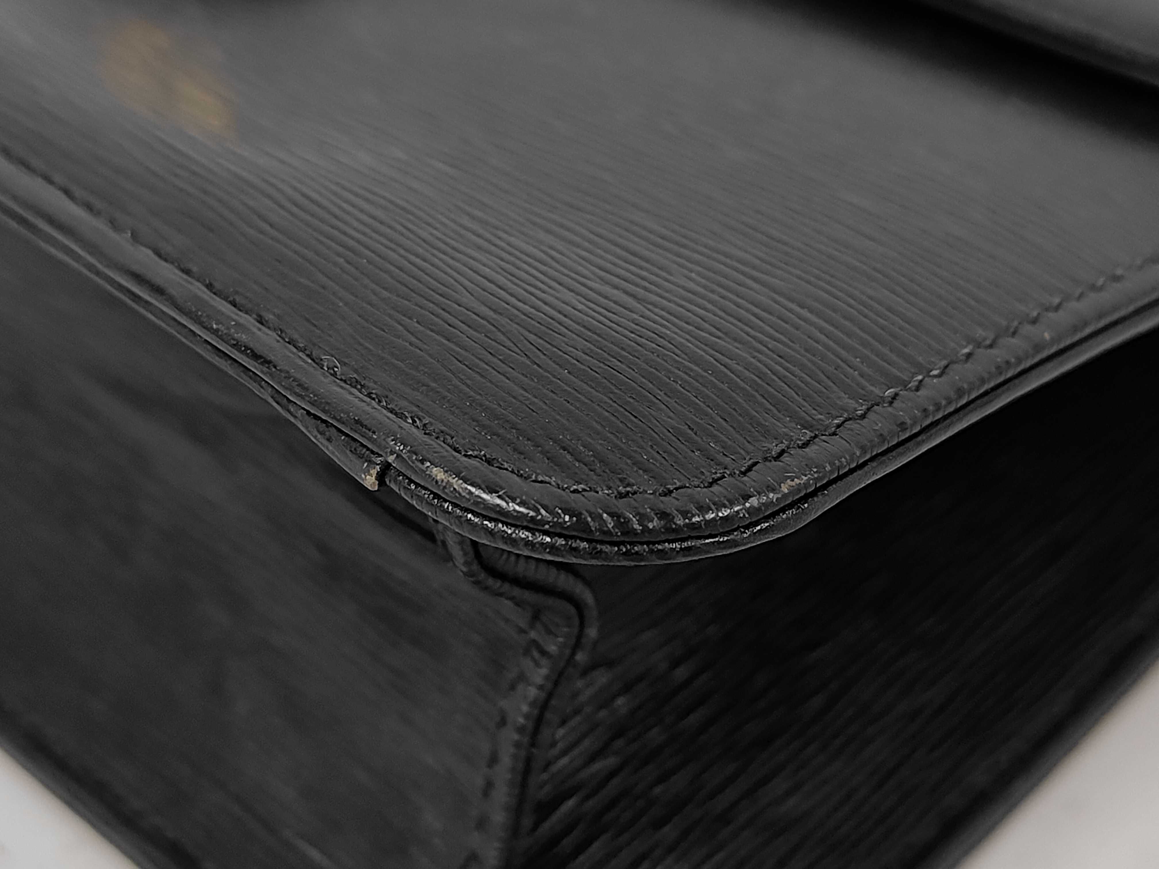 chain shoulder bag, black leather, vintage style shoulder bag — view 6
