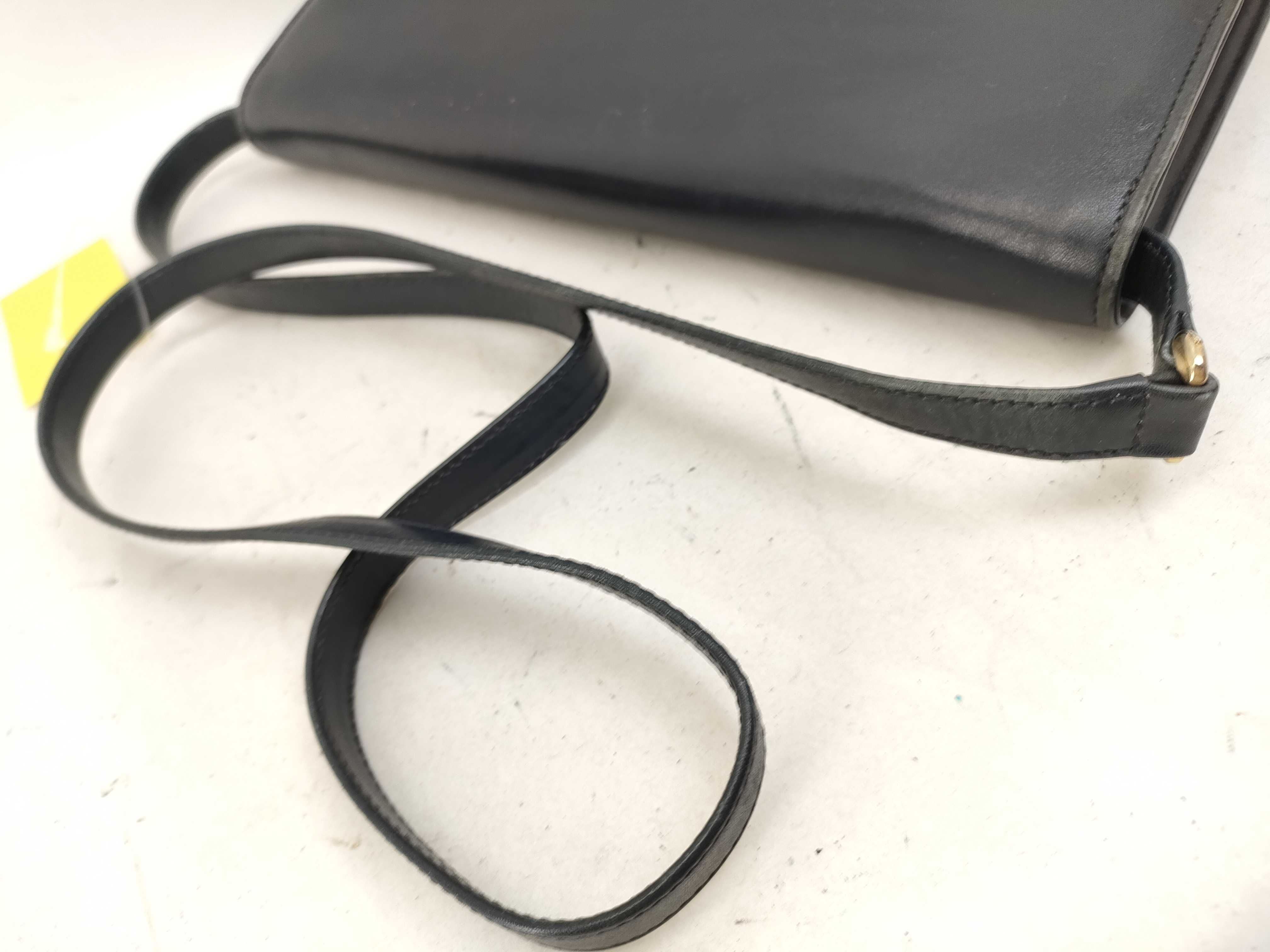 Old Leather Shoulder Bag — view 5