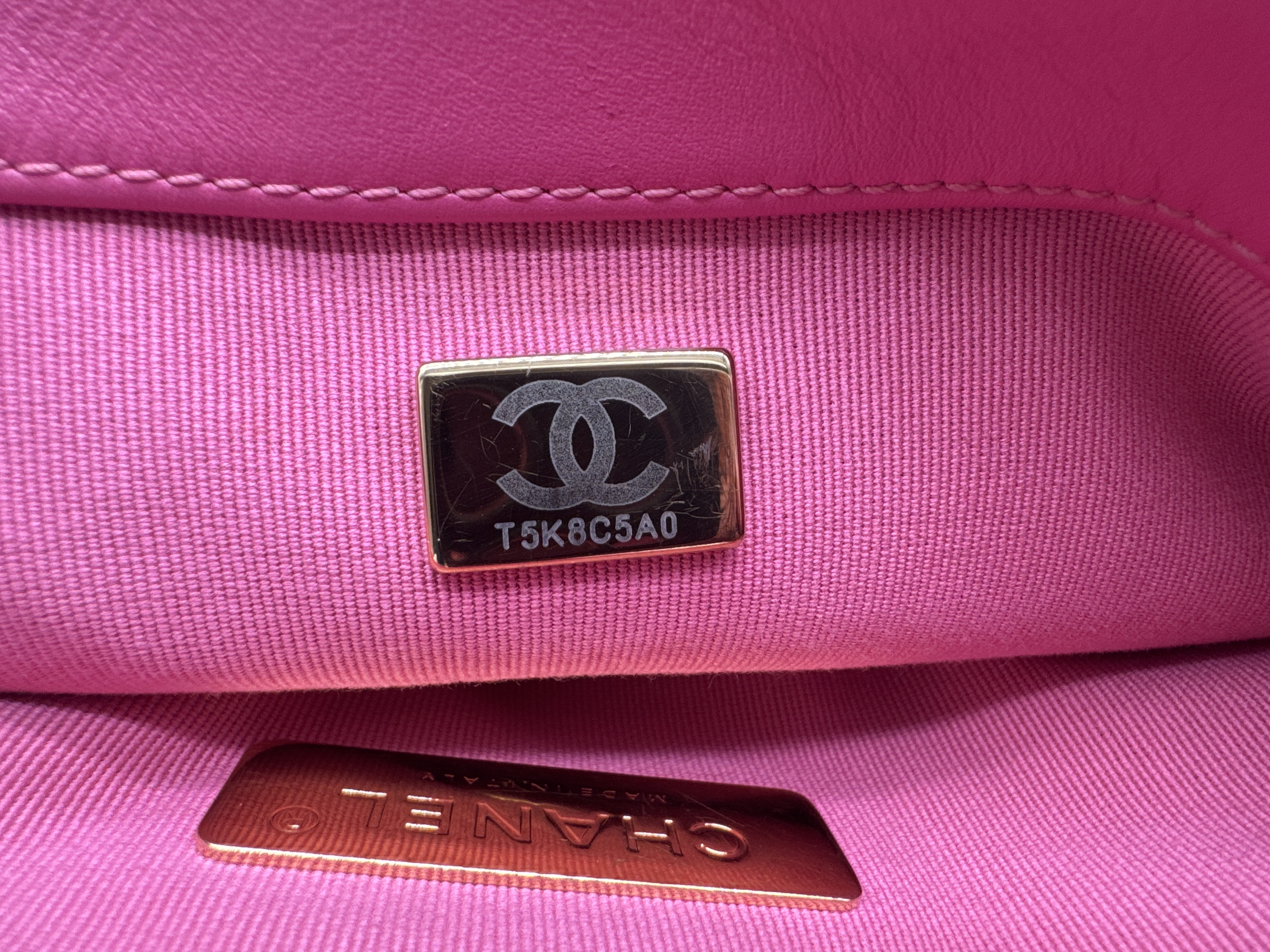 19 Tweed Pink Shoulder Bag — view 12