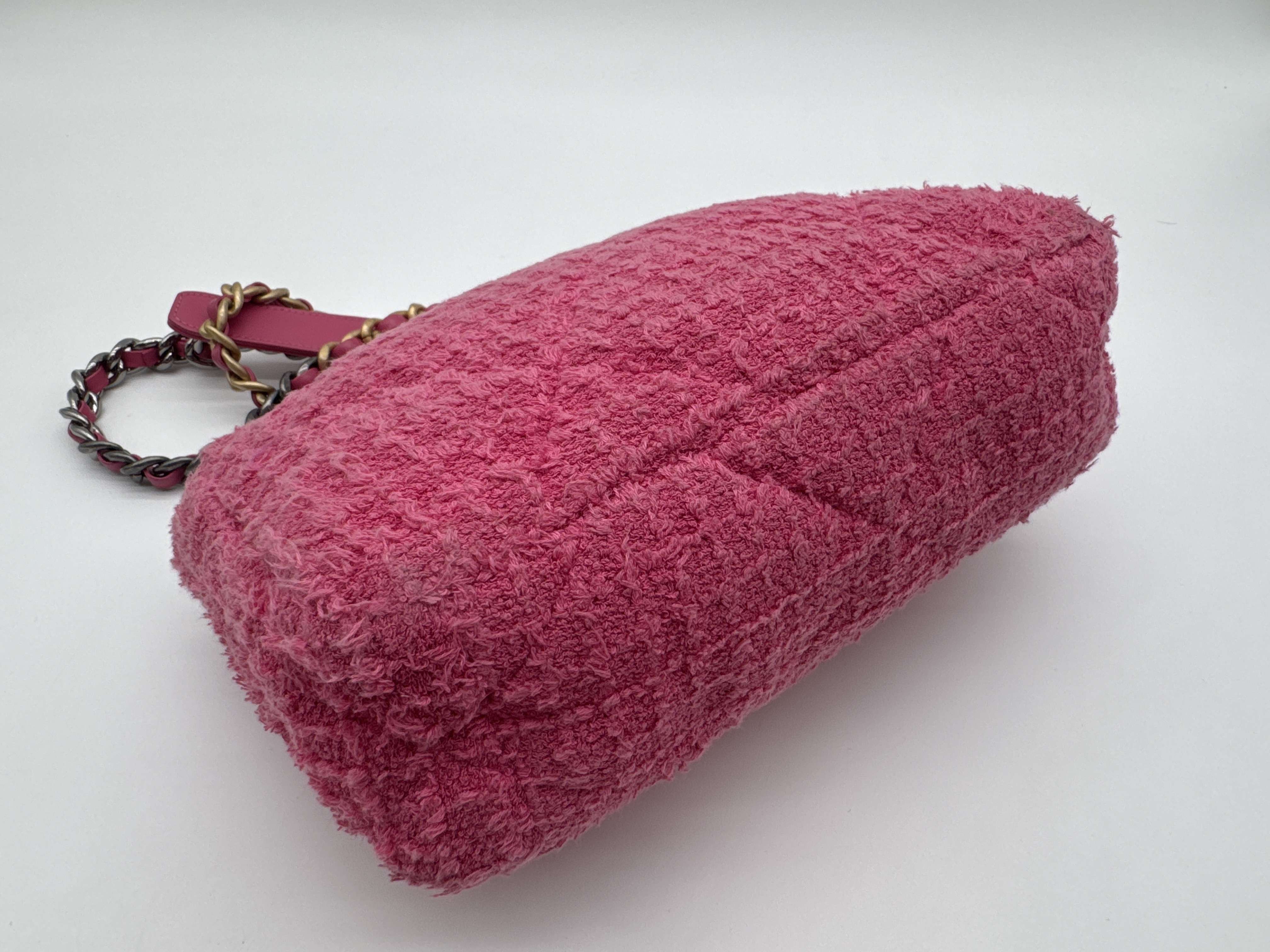 19 Tweed Pink Shoulder Bag — view 7