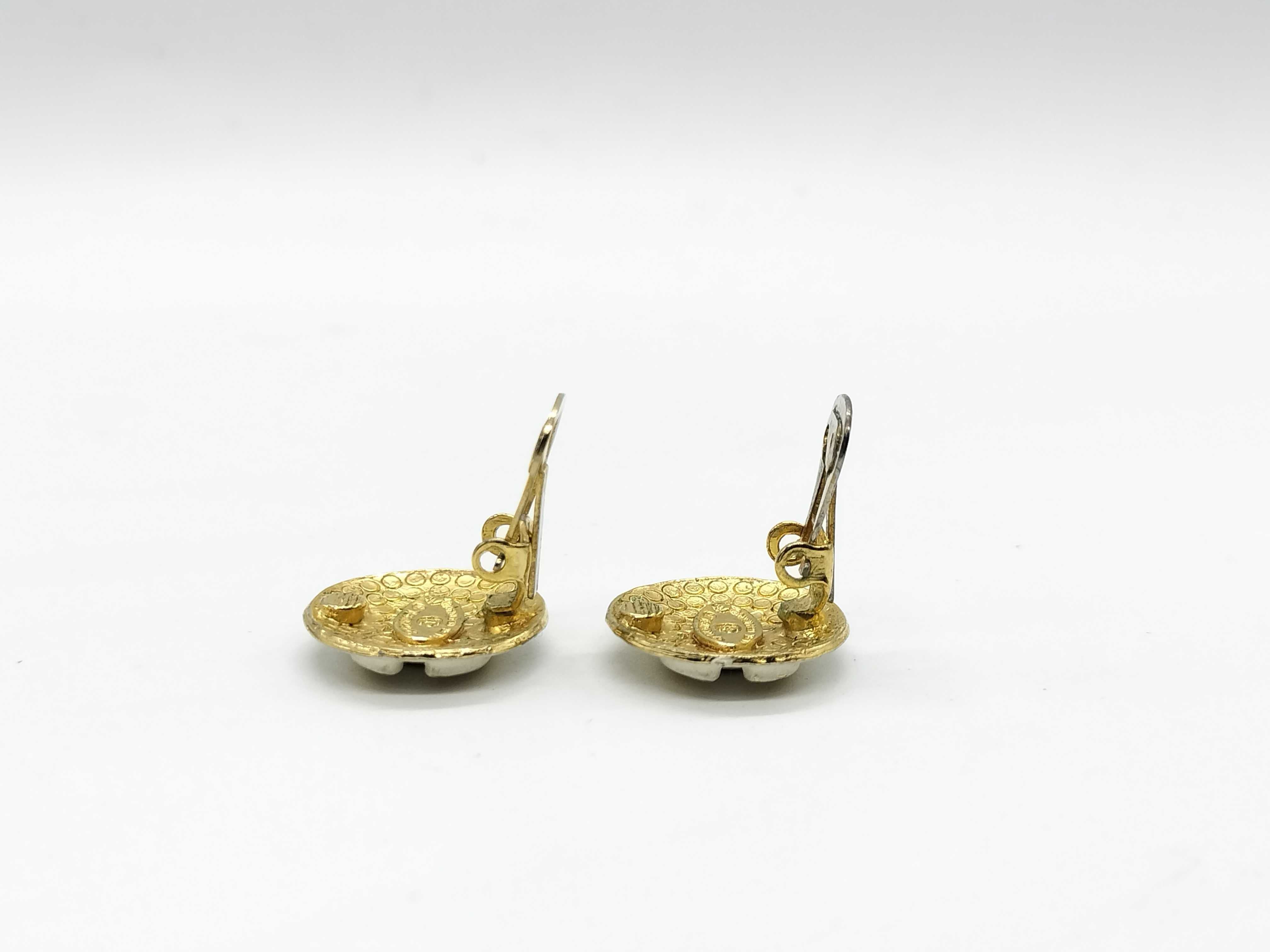 Coco Round Earrings * 1 pair — view 4