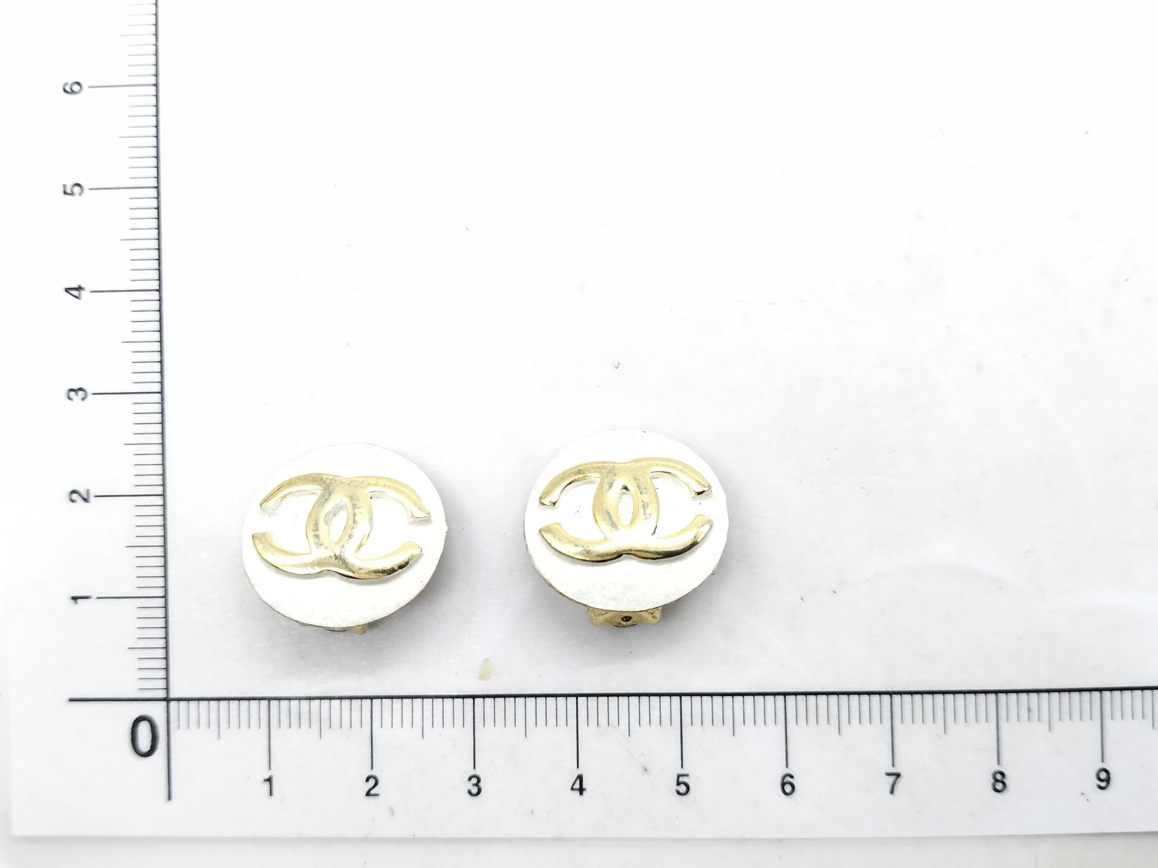 Coco Round Earrings * 1 pair — view 6