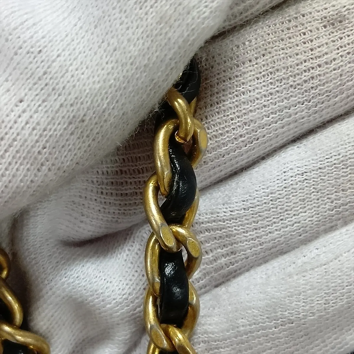 Matelassé Lambskin Chain Shoulder Bag, Black with Gold Hardware, K5JJPUK6, Random Plate, AS2615 — view 11