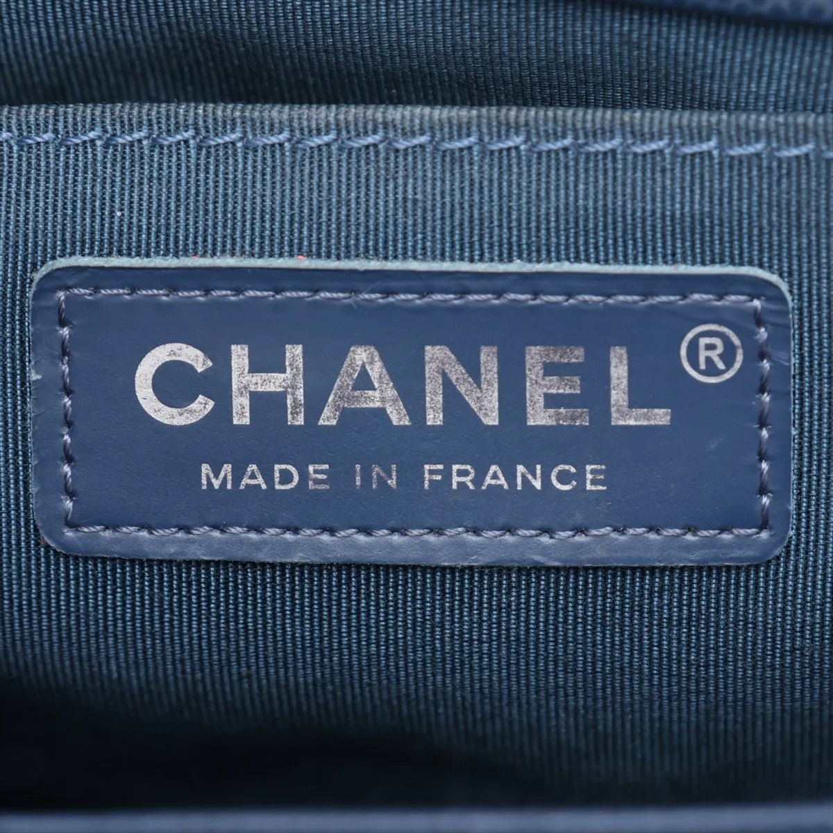 Boy Chanel 25 Caviar Skin Chain Shoulder Bag, Navy, Gunmetal Hardware, 25850434, Serial Number 25-series, A67086 — view 9