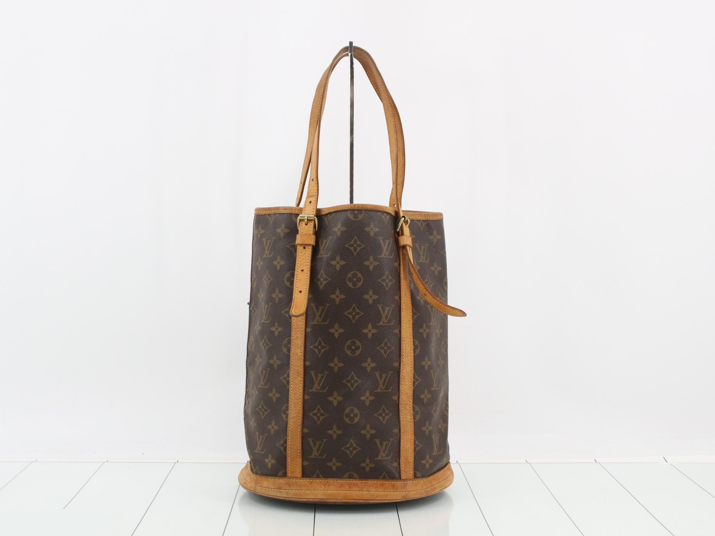 Shoulder bag, bucket style, without pouch (GM) — view 2