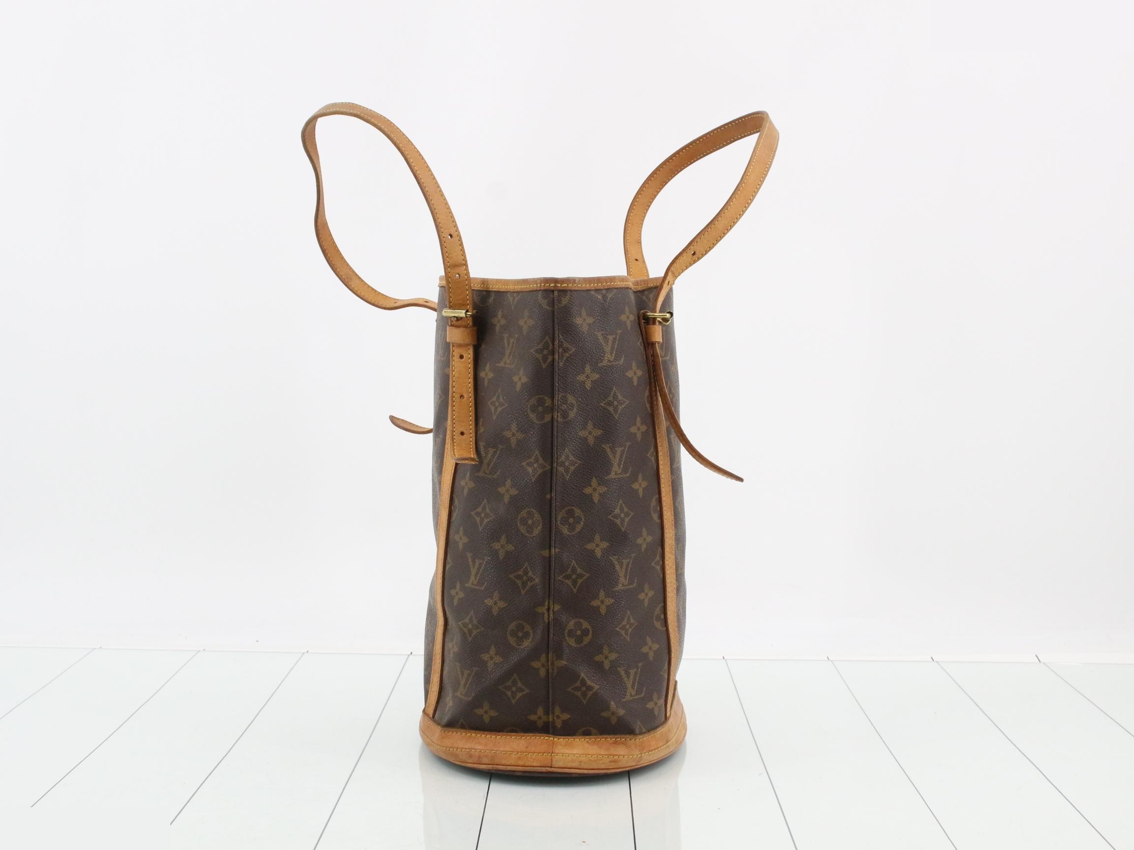 Shoulder bag, bucket style, without pouch (GM) — view 3