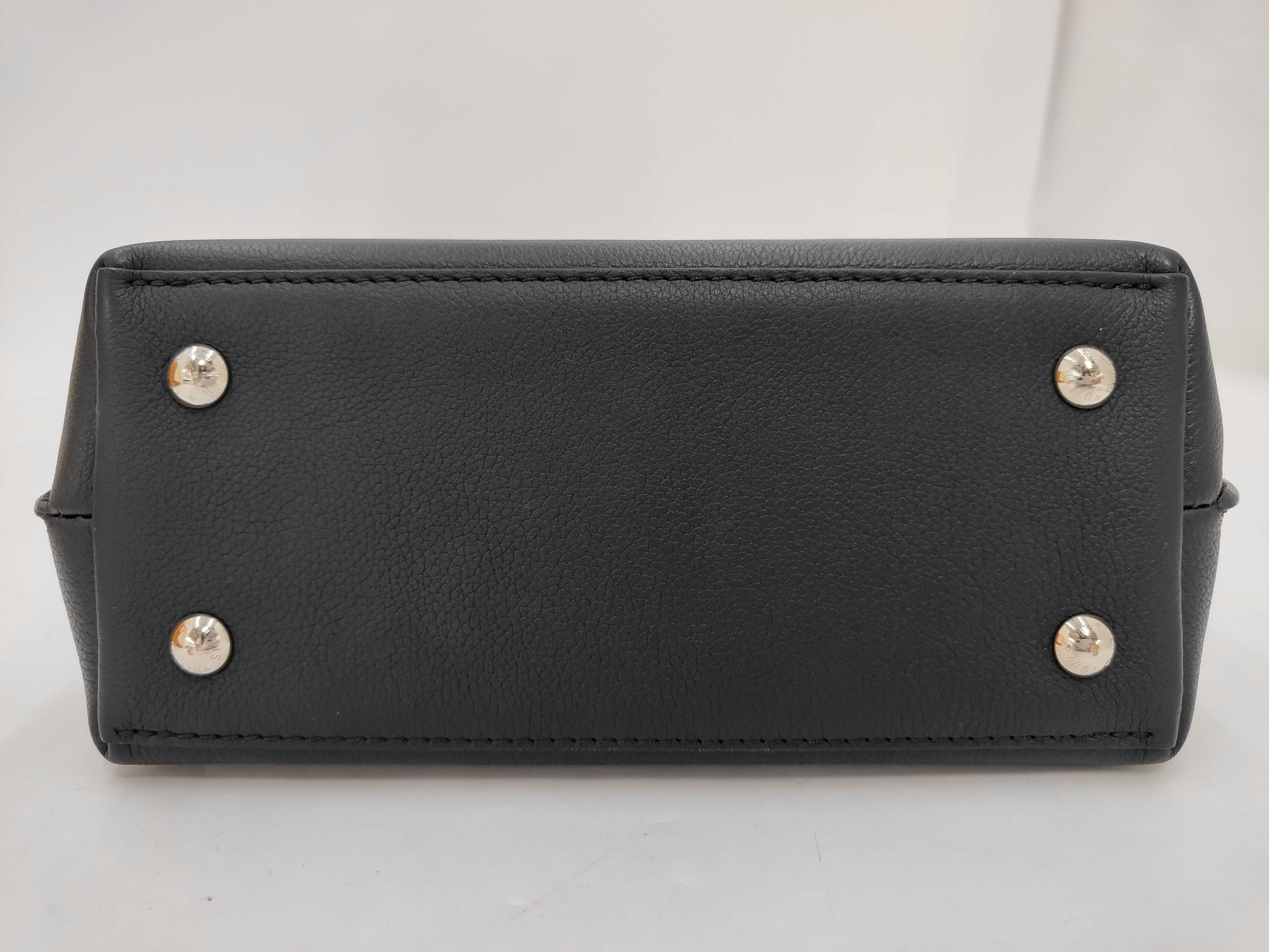 2-Way Handbag M20997 Grained Calf Leather Black Shoulder Bag Handbag — view 7