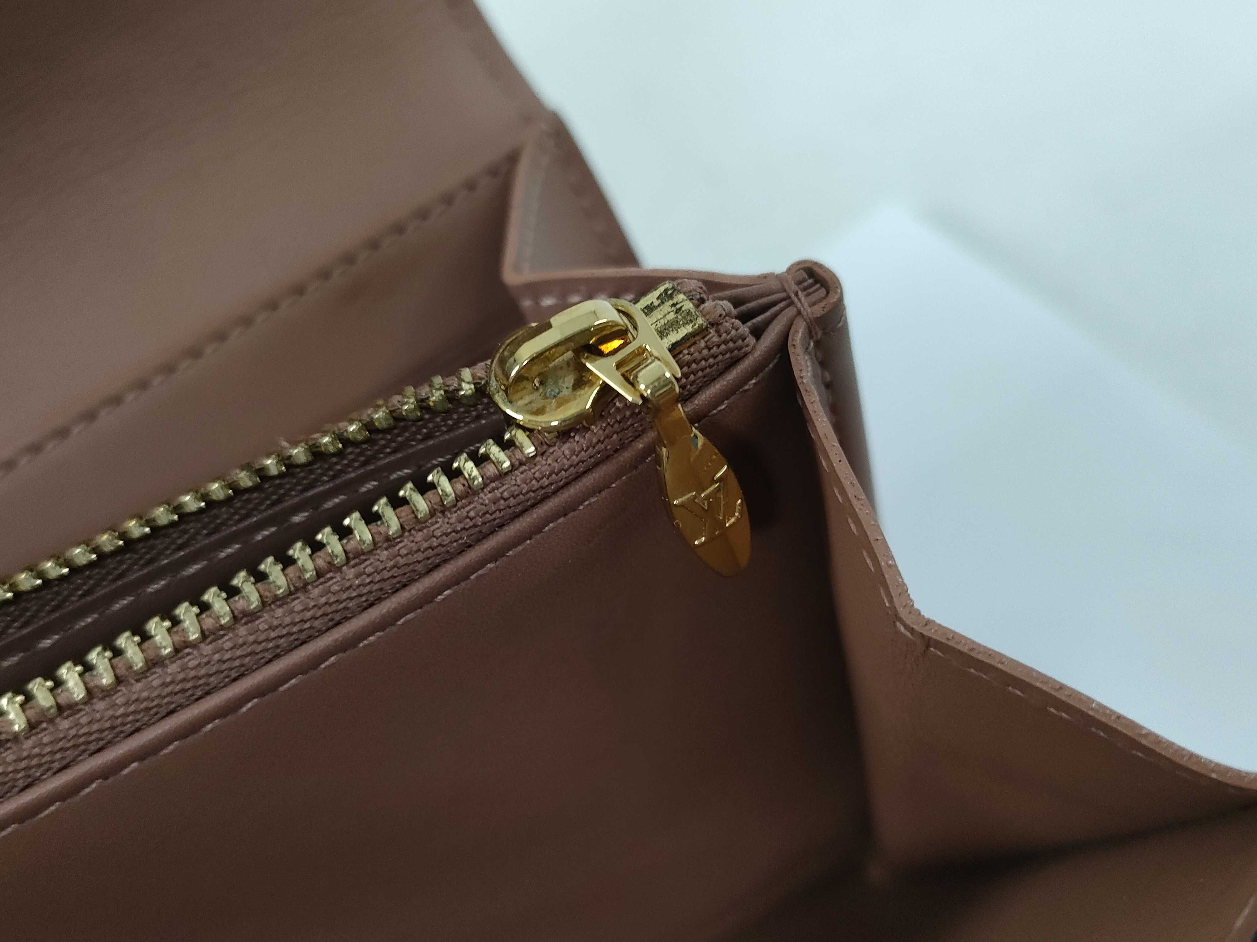 Vernis Portefeuille Sarah Wallet with Initials — view 11