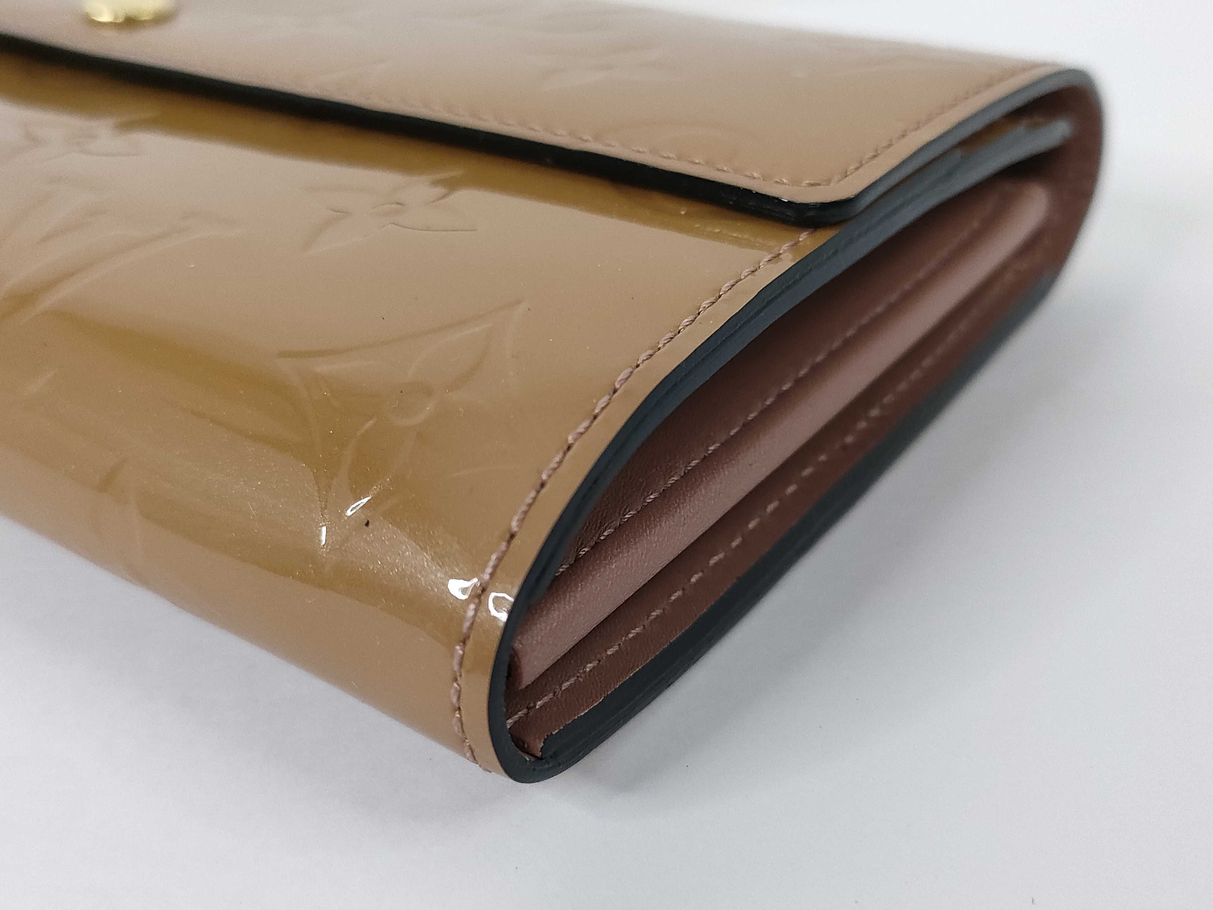 Vernis Portefeuille Sarah Wallet with Initials — view 3
