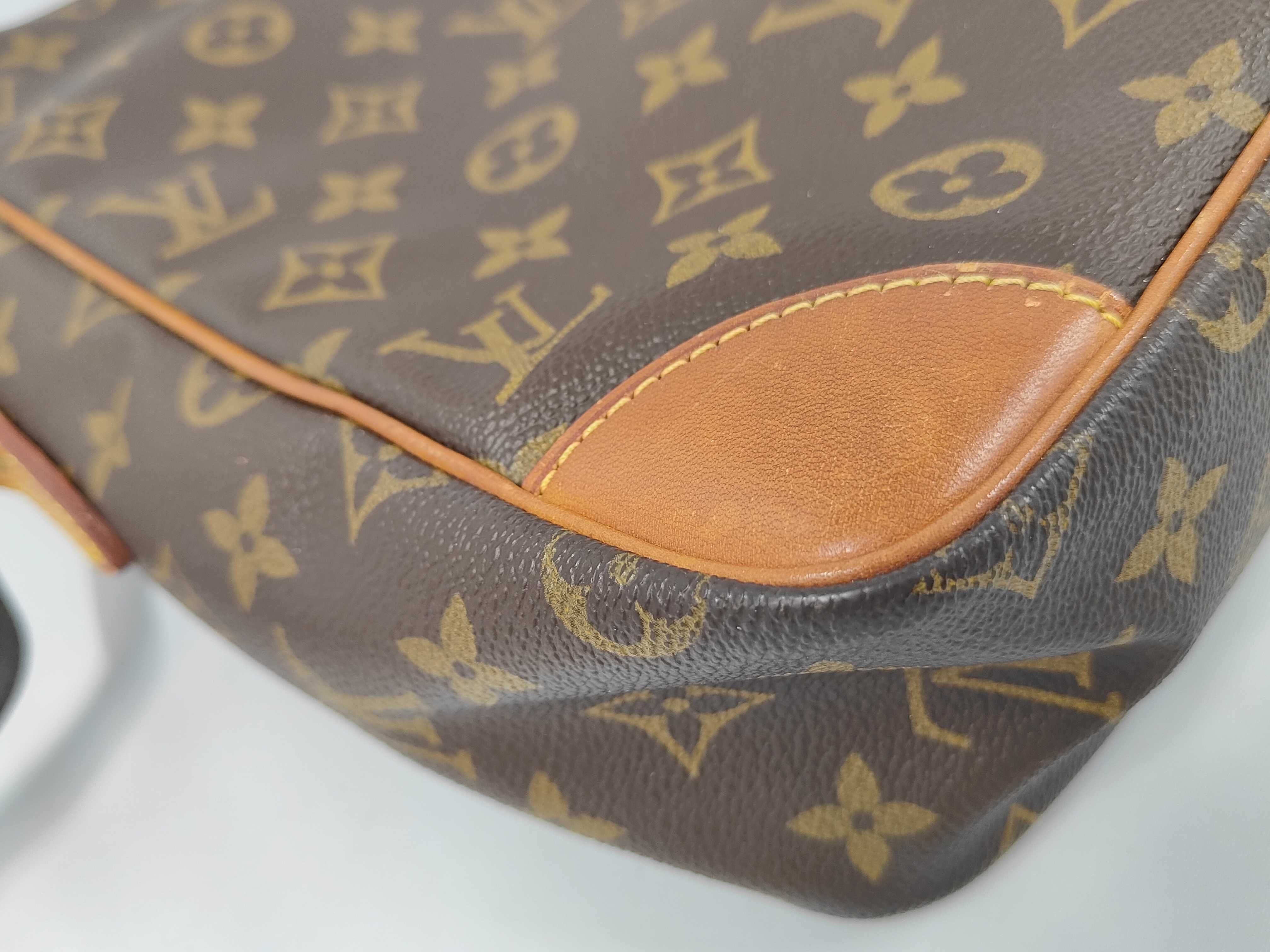 M45264 Monogram Danube MM Shoulder Bag — view 4
