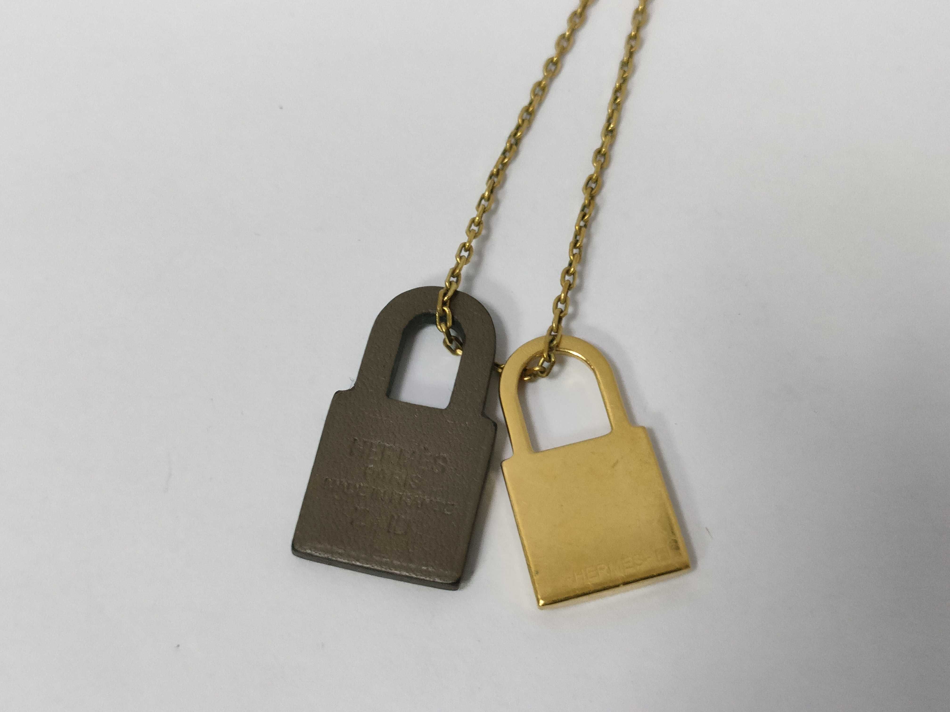 necklace — view 2