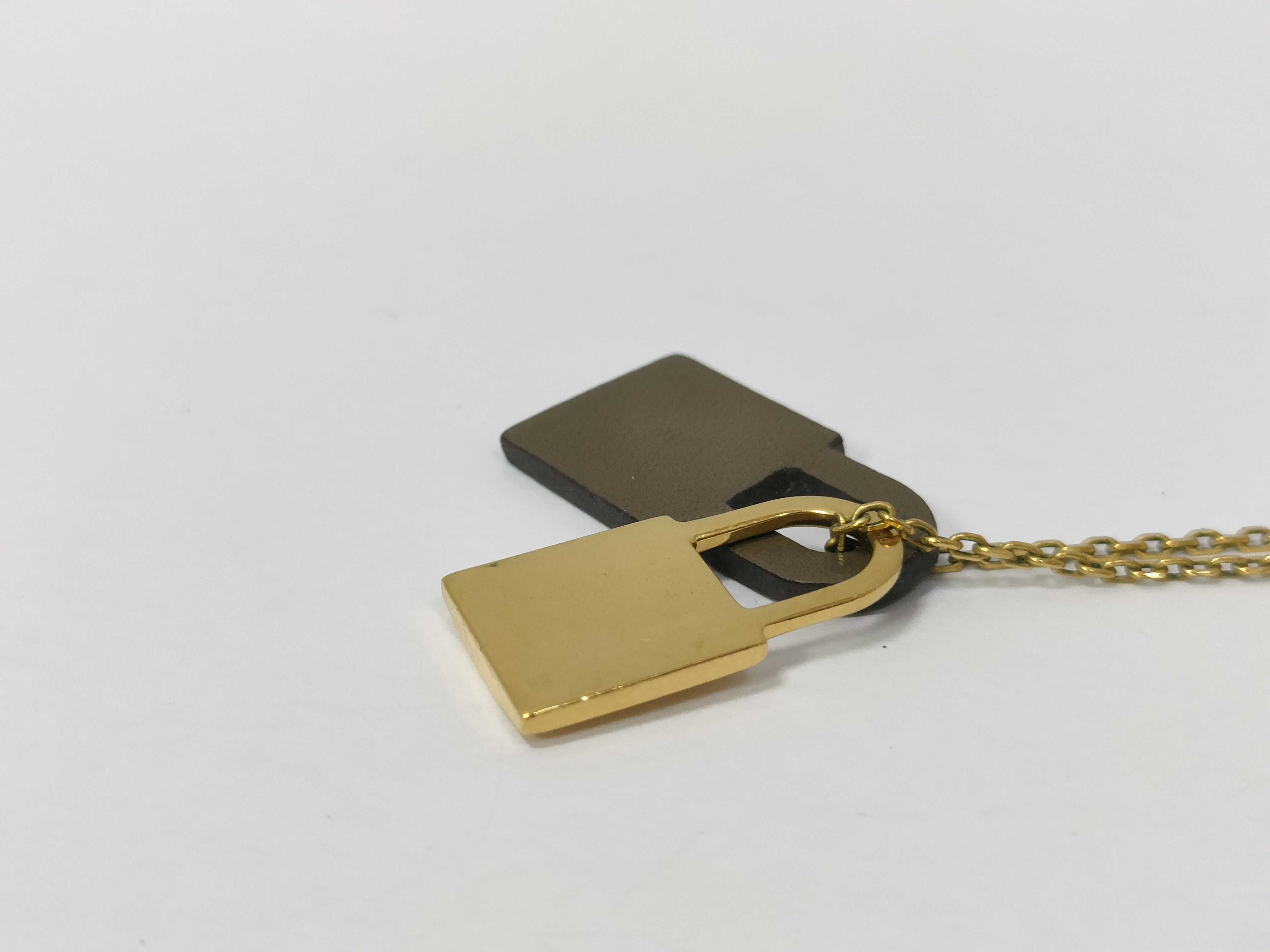 necklace — view 3