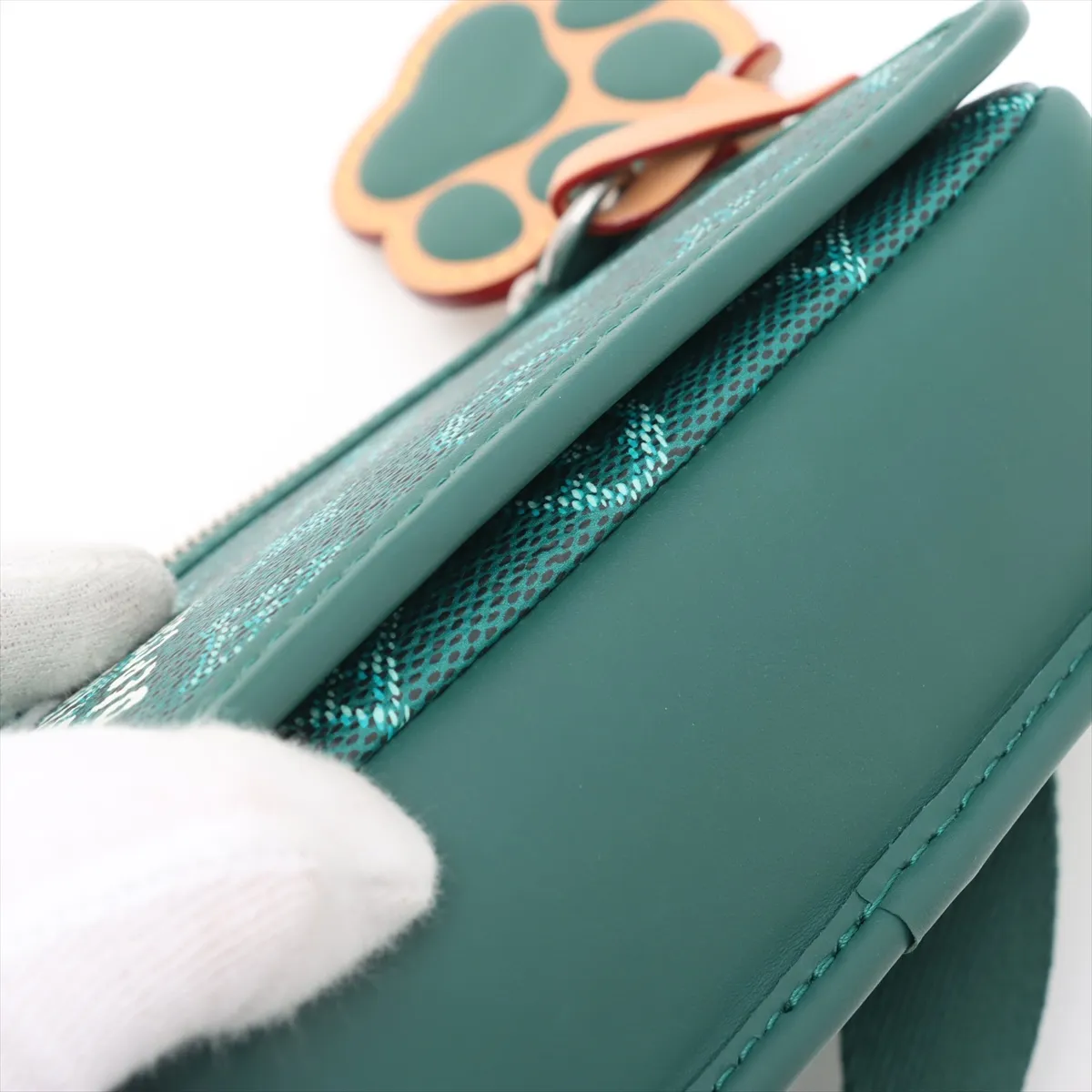 Monogram Heritage Bosfall Wearable Wallet M12637 Green RFID responsive — view 9