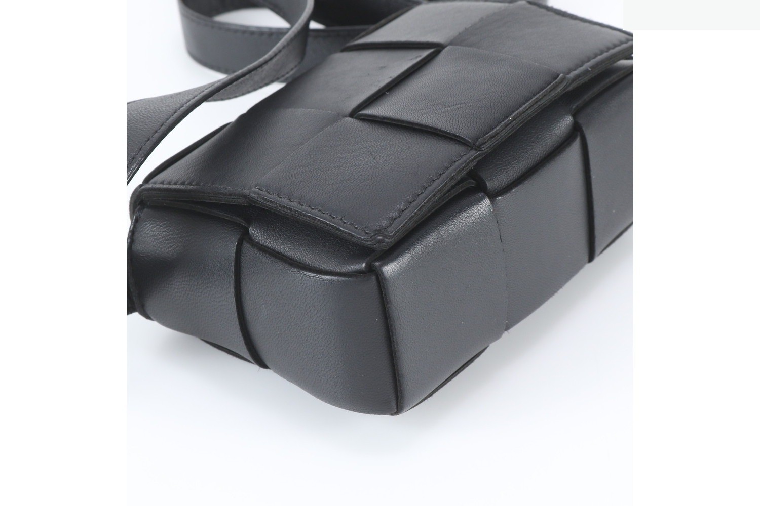 Maxi Intrecciato Candy Cassette Leather Shoulder Bag — view 4