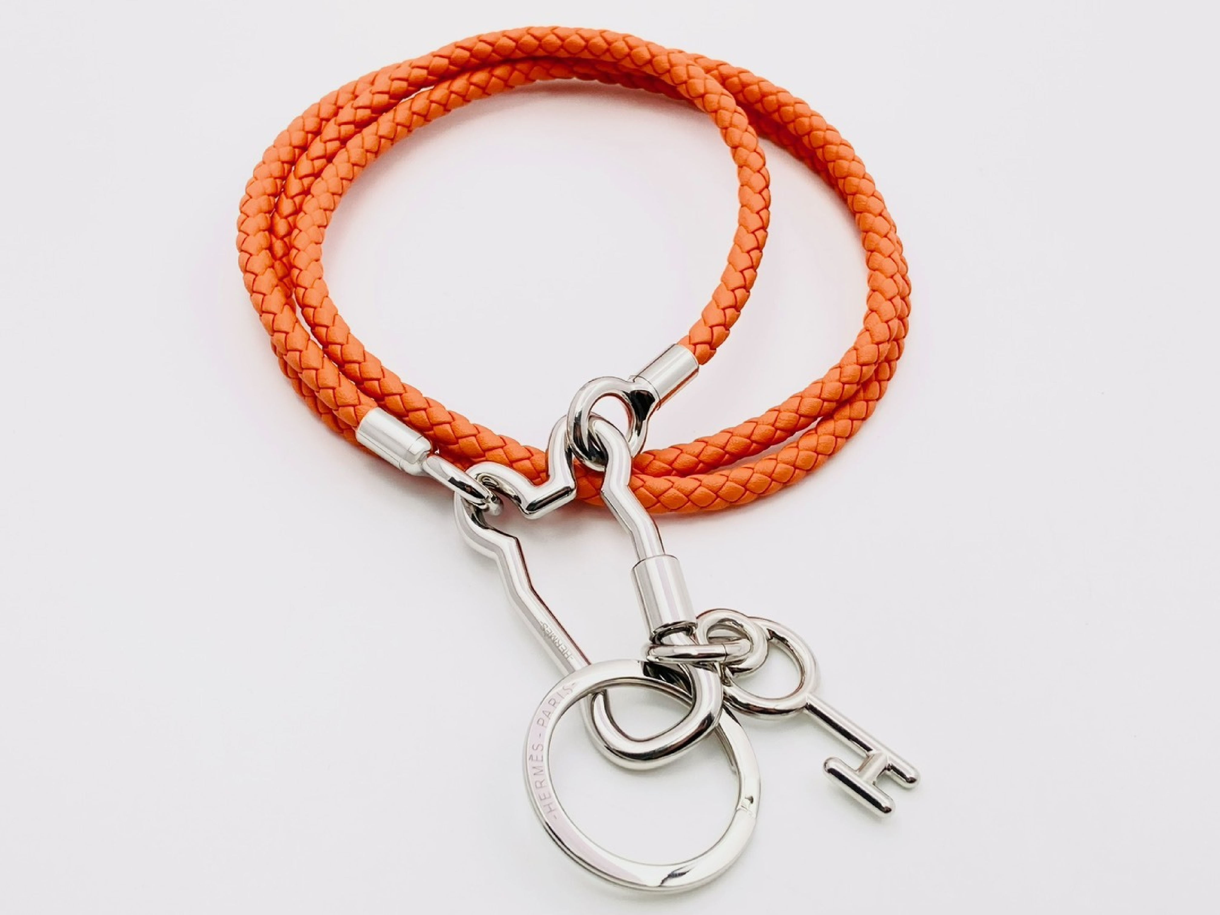 Clé Cheval Snap Hook Keyring & H Key Leather Long Necklace 3-Way Orange Necklace — view 2