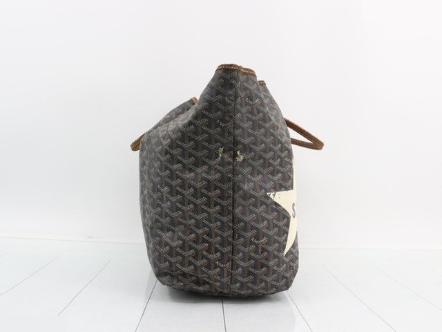 Saint Louis PM black pouch included — view 4