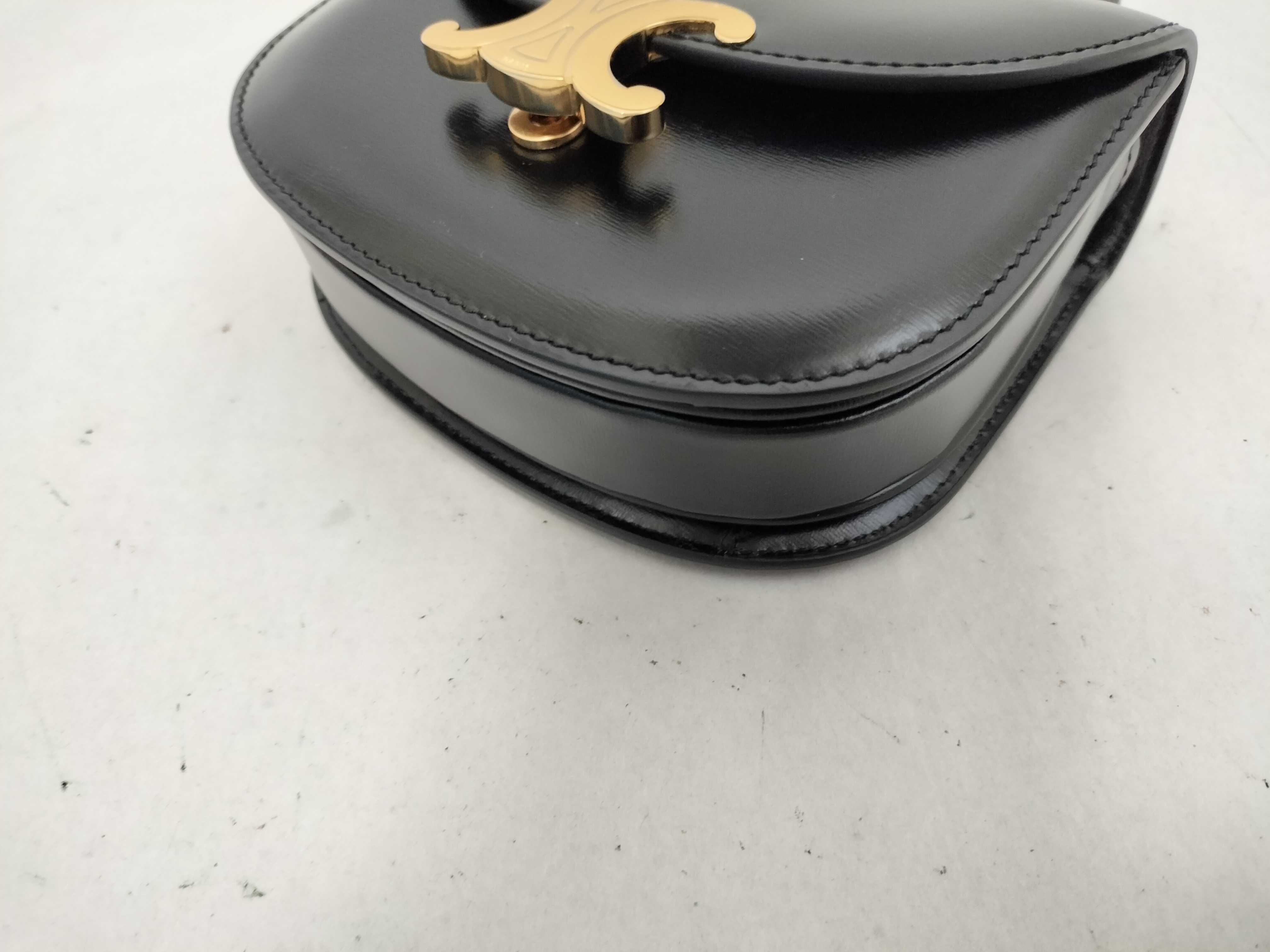 Triomphe Besace Claire Leather Shoulder Bag Handbag — view 7