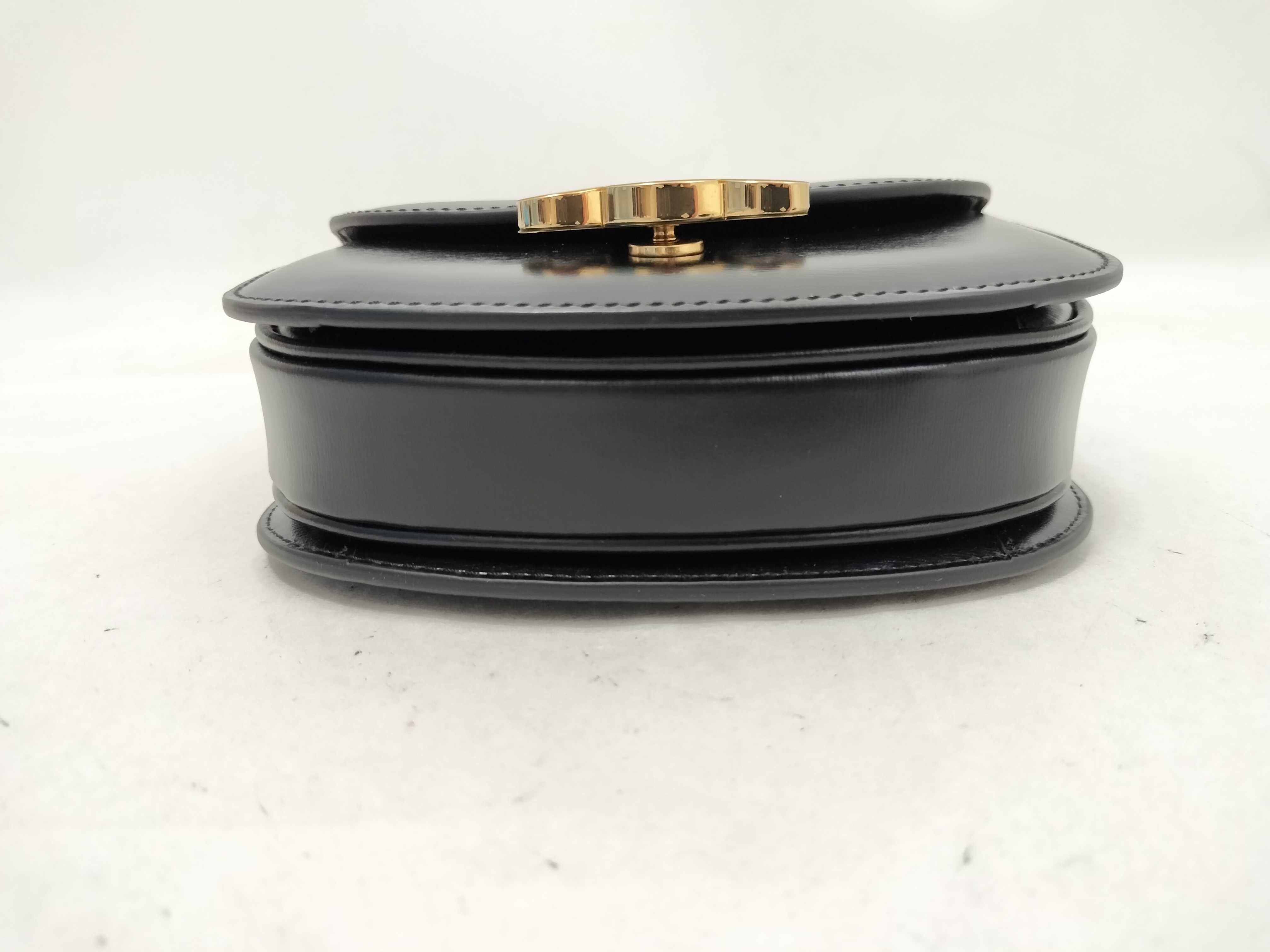 Triomphe Besace Claire Leather Shoulder Bag Handbag — view 8