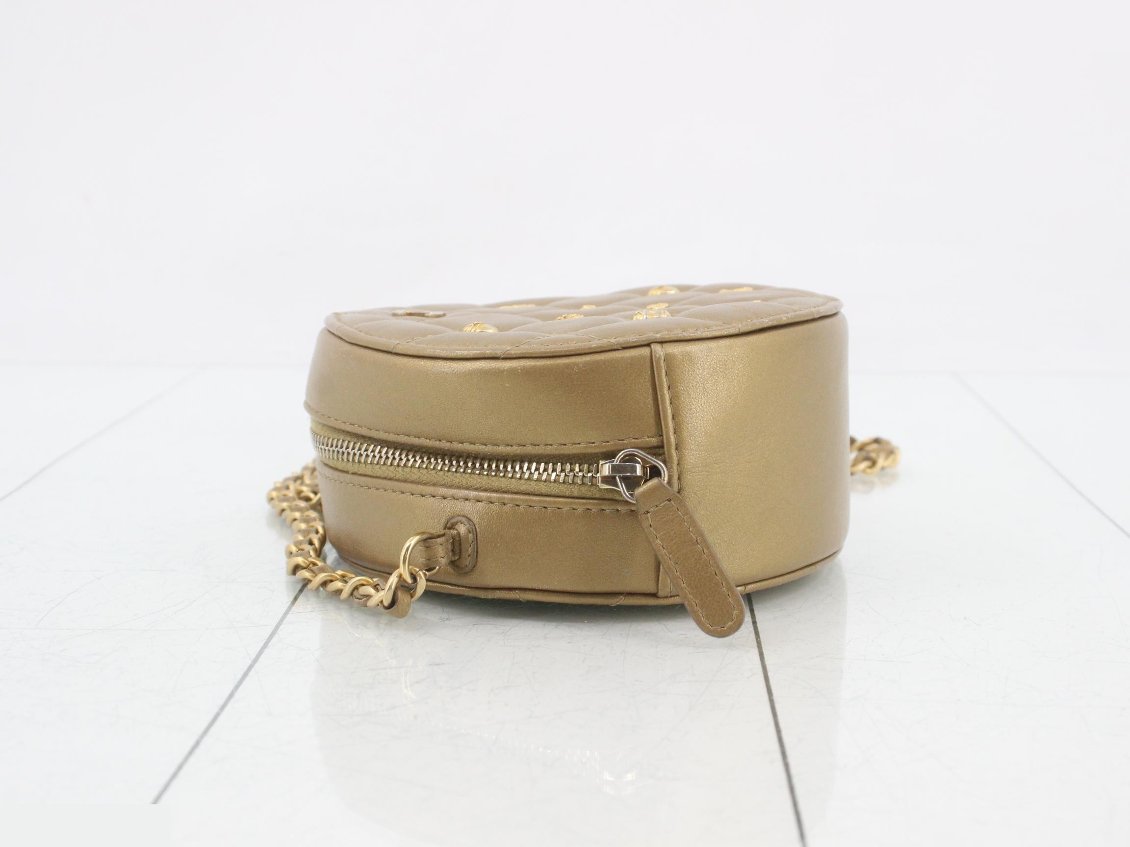 Matelassé Chain Shoulder Bag — view 4