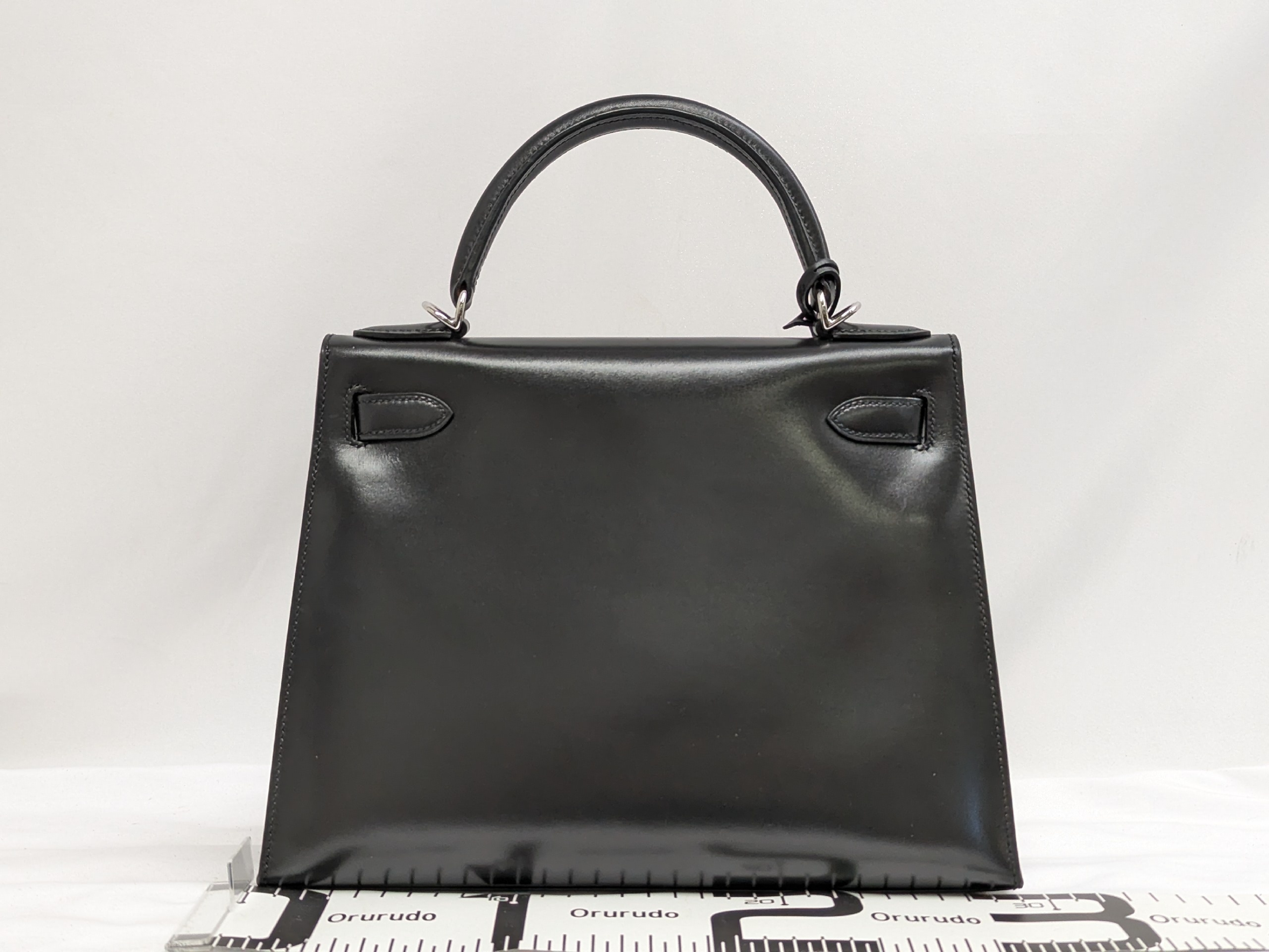 Kelly 28 Box Calf Black Silver Hardware L Stamp Shoulder Bag — view 2