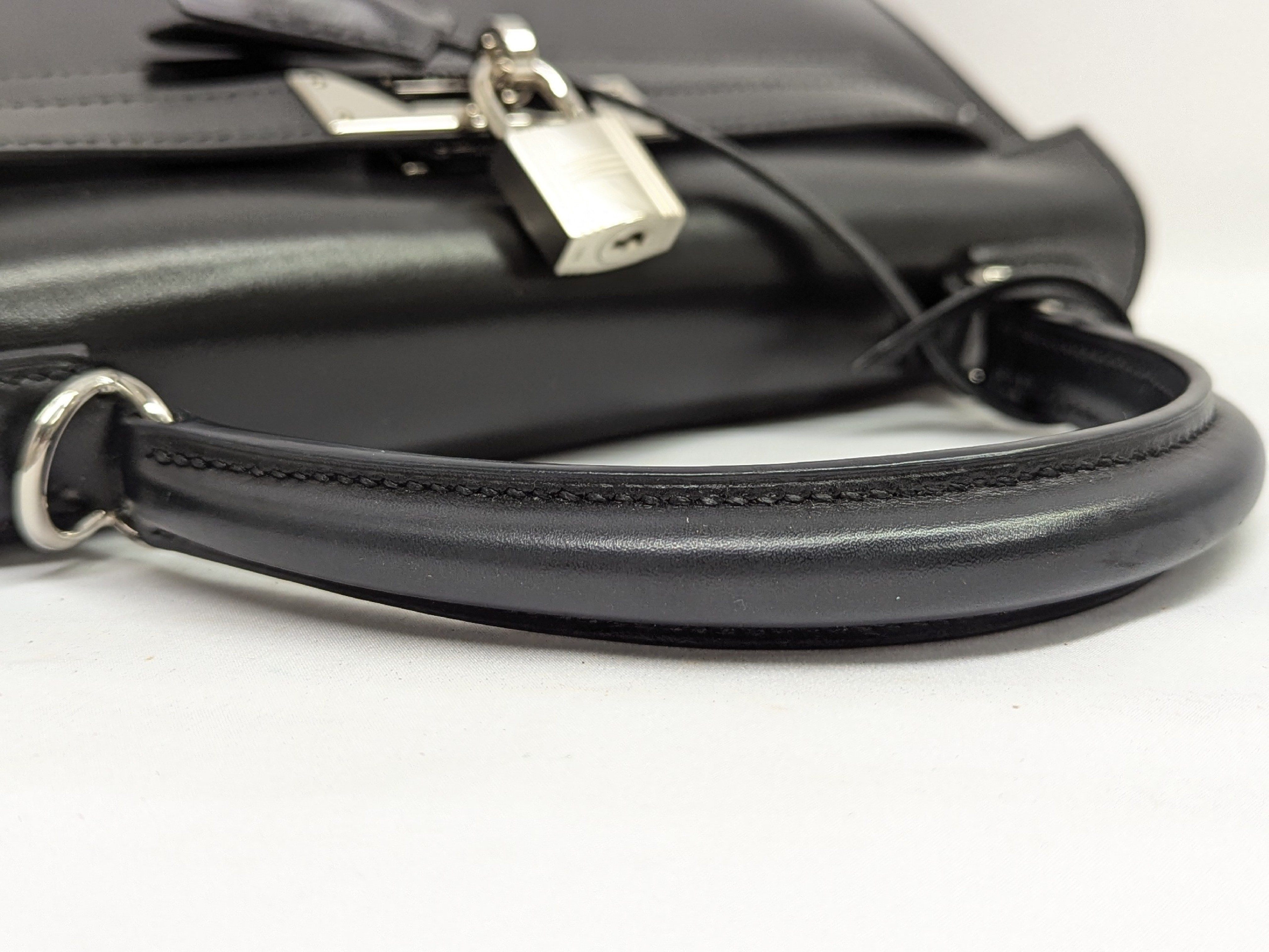 Kelly 28 Box Calf Black Silver Hardware L Stamp Shoulder Bag — view 6