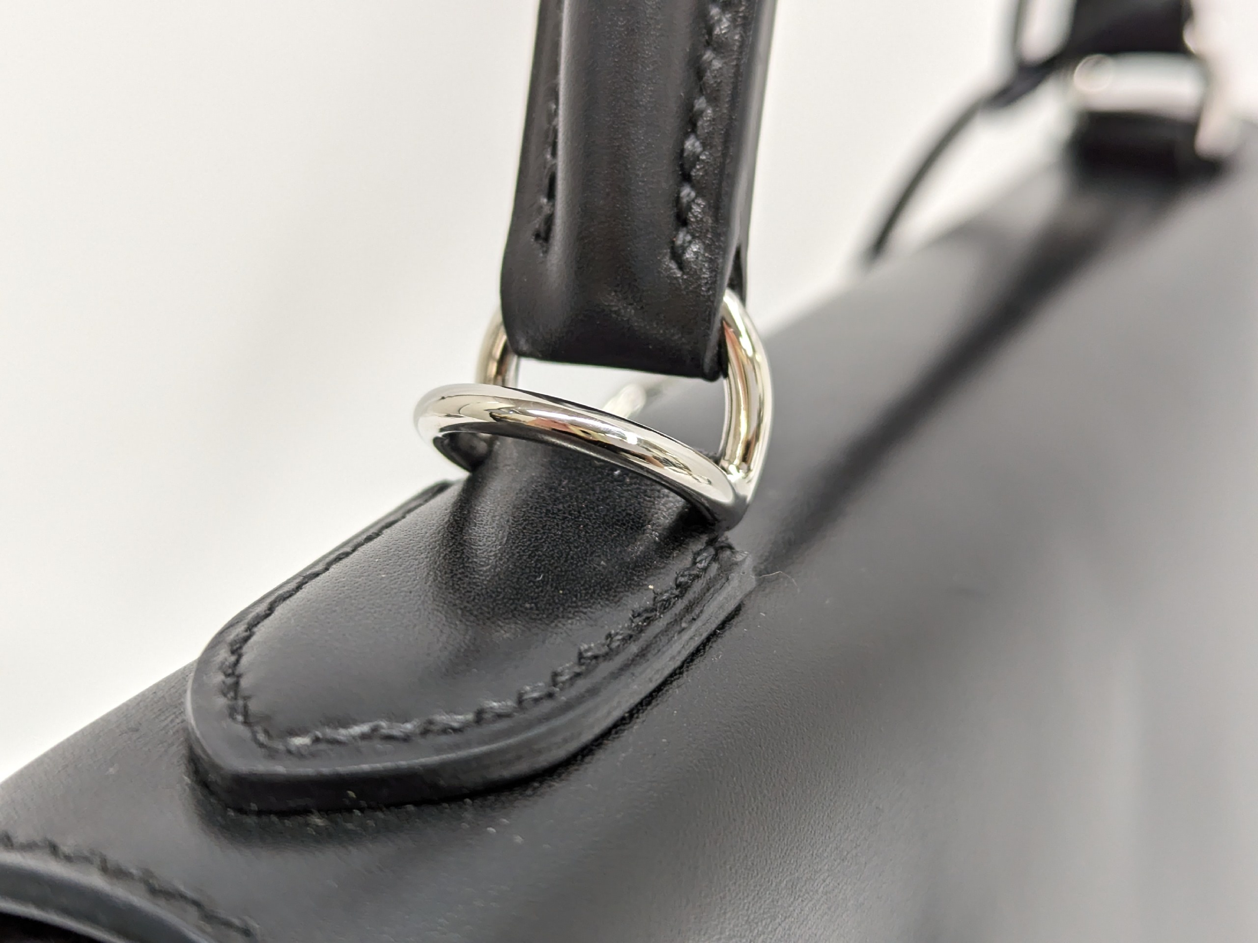 Kelly 28 Box Calf Black Silver Hardware L Stamp Shoulder Bag — view 7