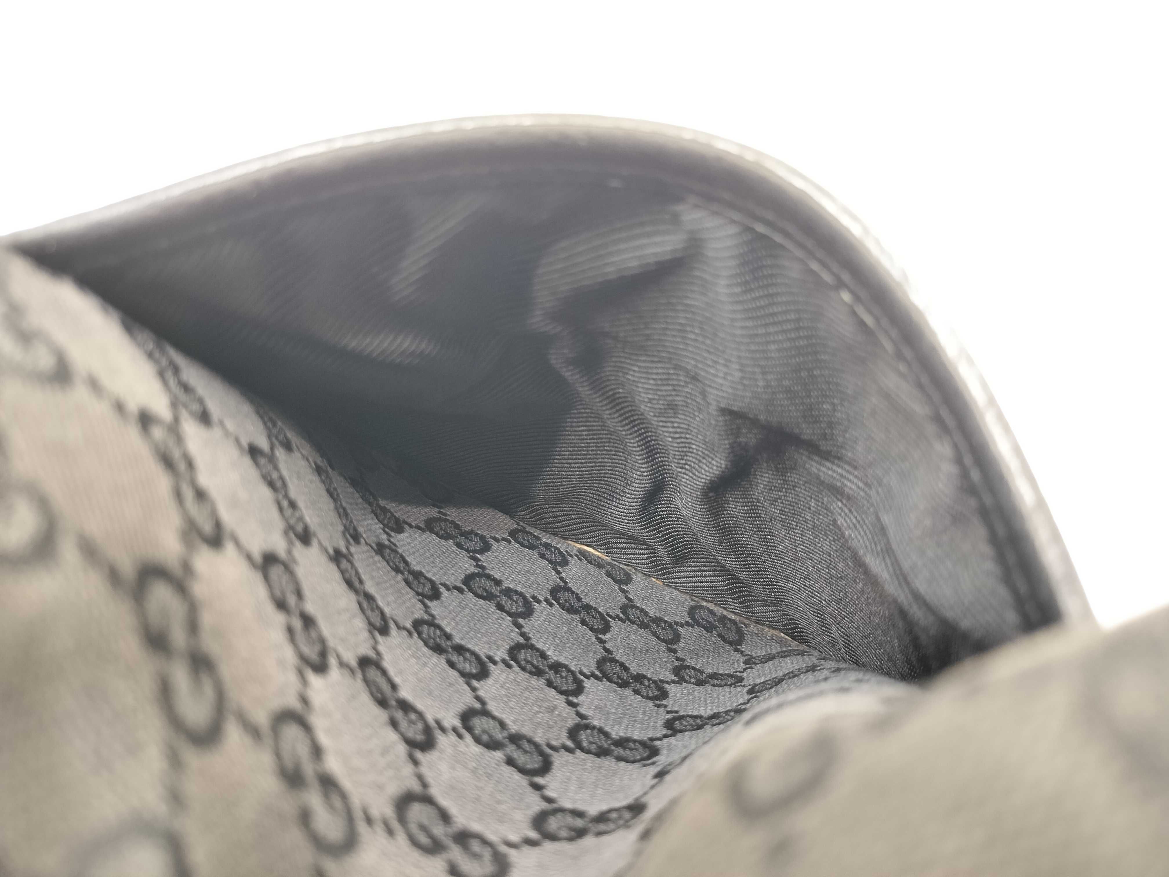 GG Canvas Shoulder Bag — view 15