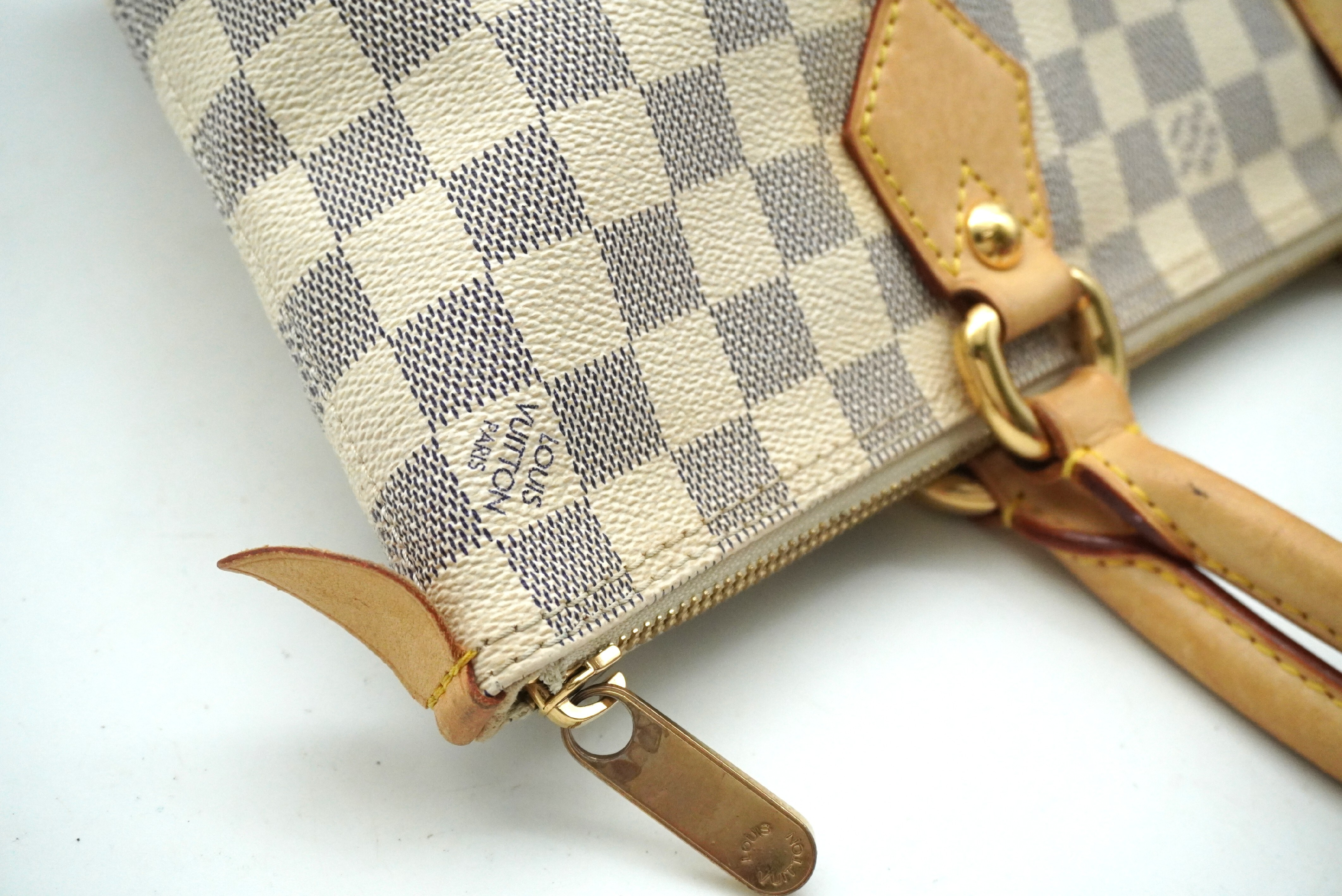 Damier Azur Saleya PM N51186 Handbag — view 9