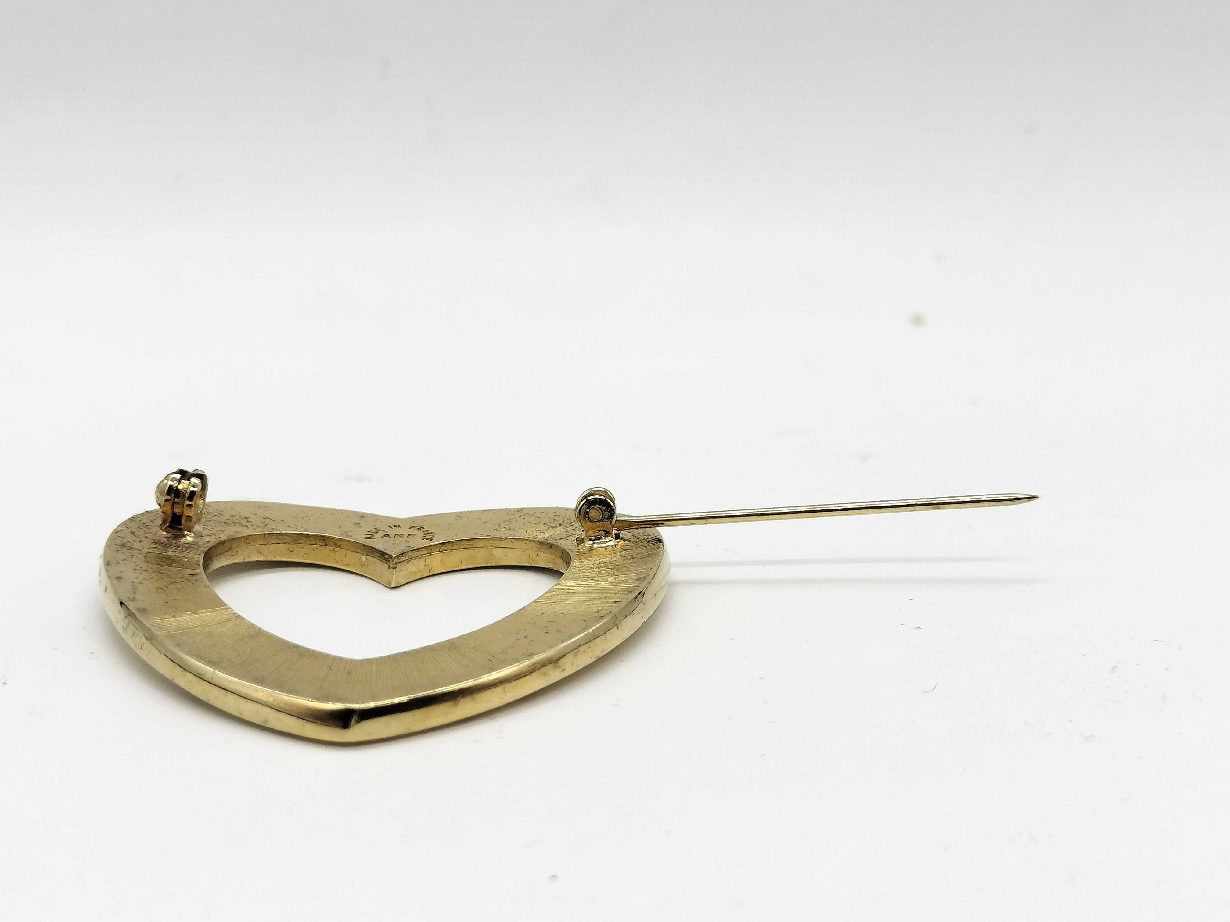 Gold Brooch Heart Brooch — view 4
