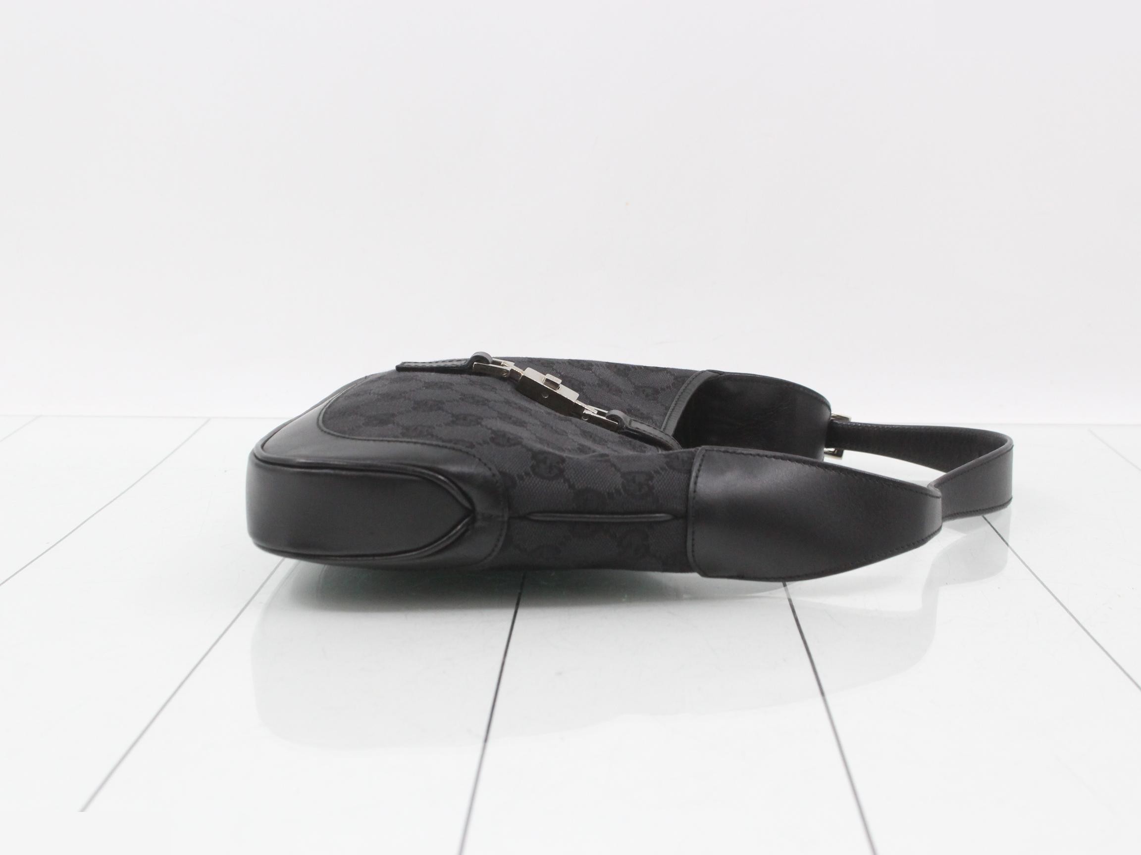 GG Canvas Jackie Shoulder Bag — view 3