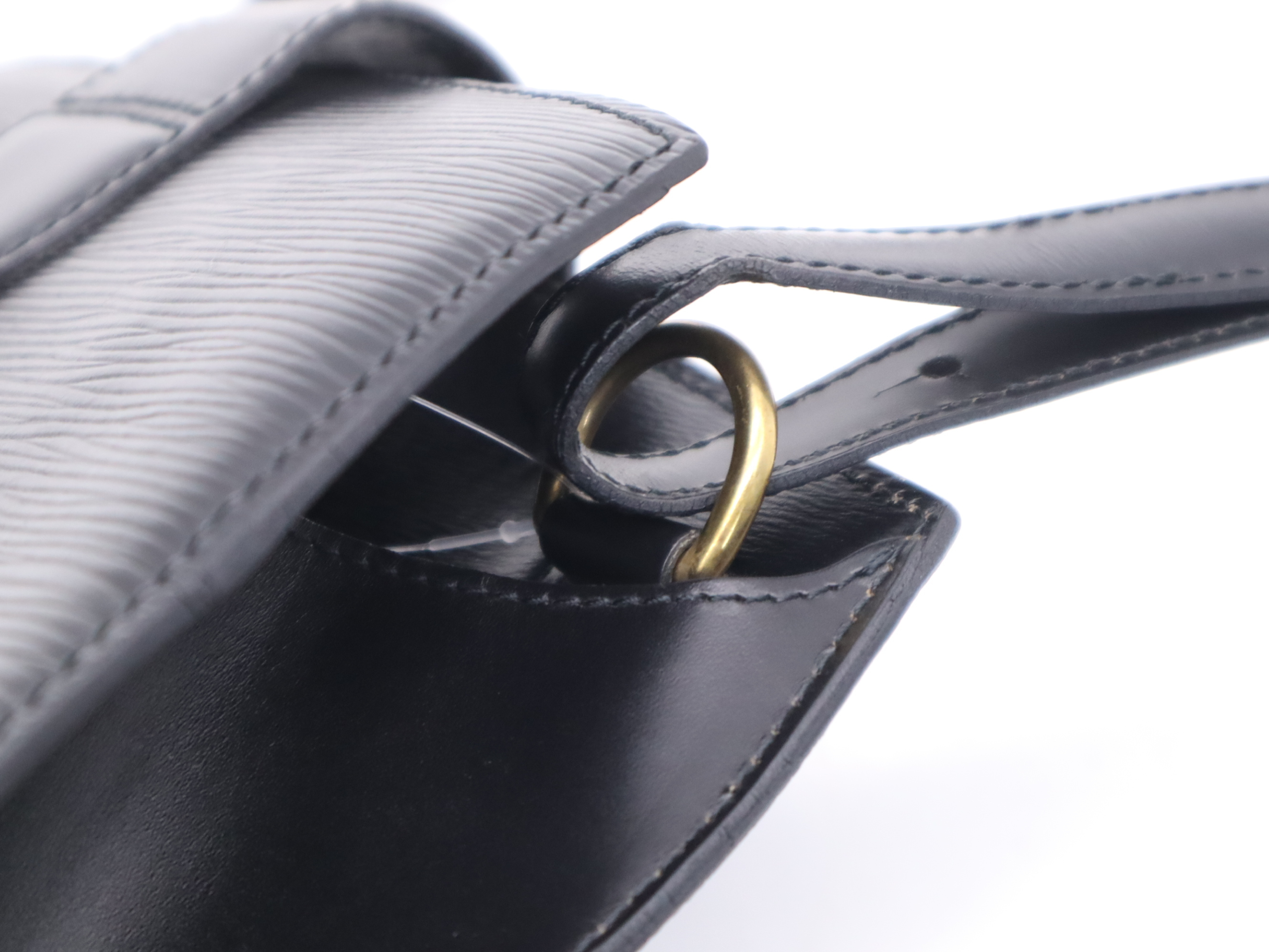 M52252 Epi Cluny Noir Shoulder Bag — view 7
