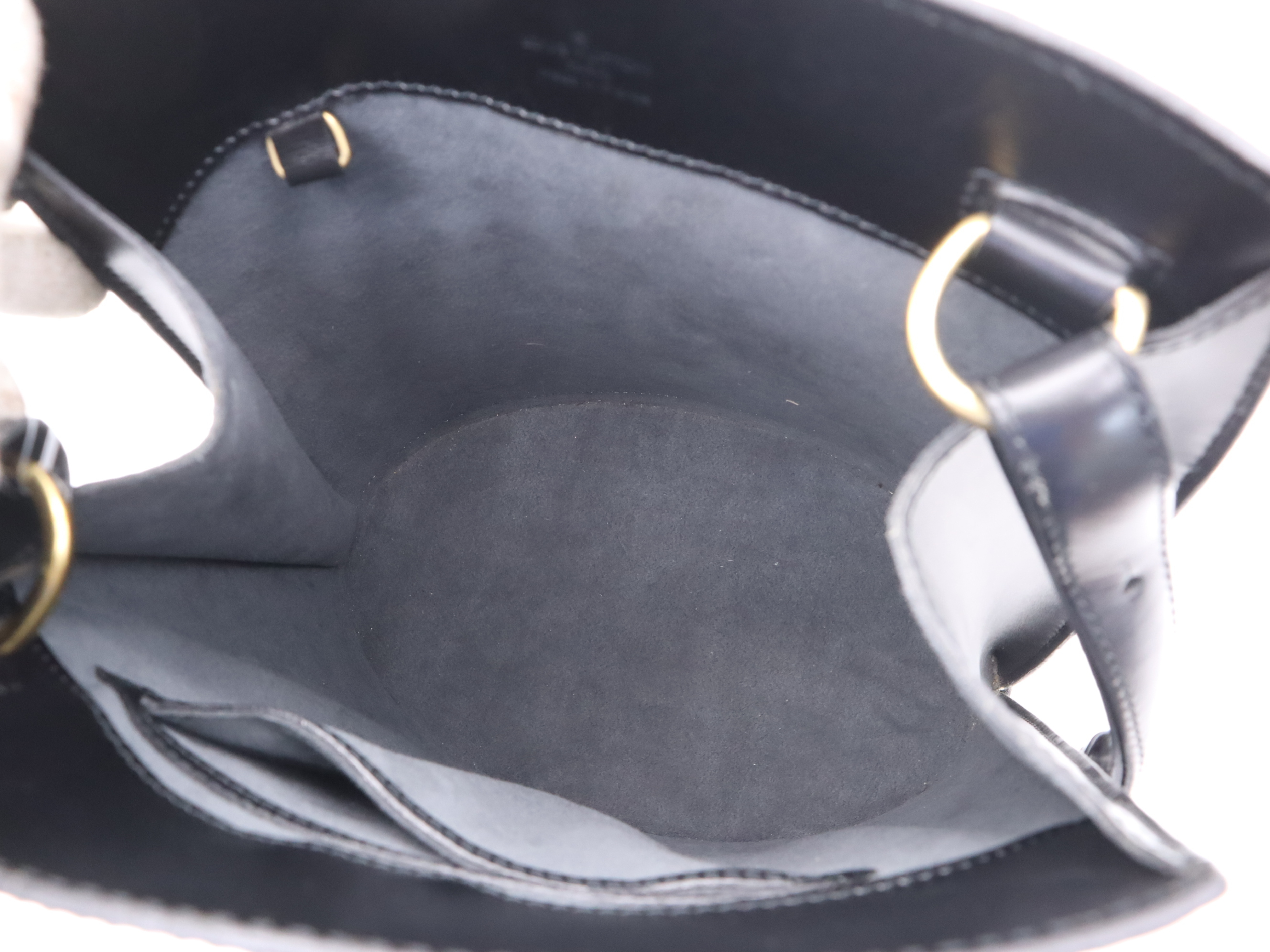 M52252 Epi Cluny Noir Shoulder Bag — view 10