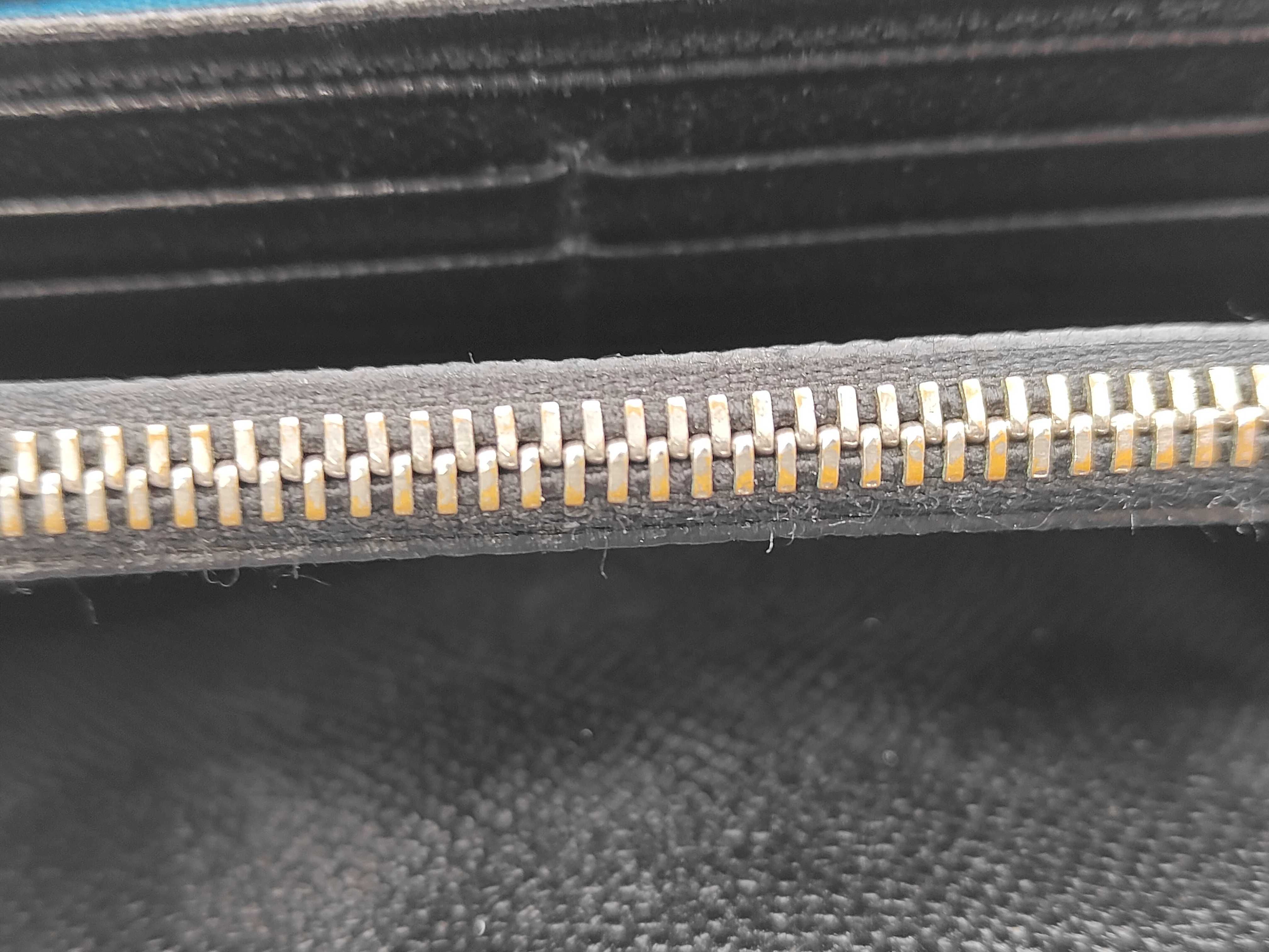 B.zero1 Leather Wallet — view 9