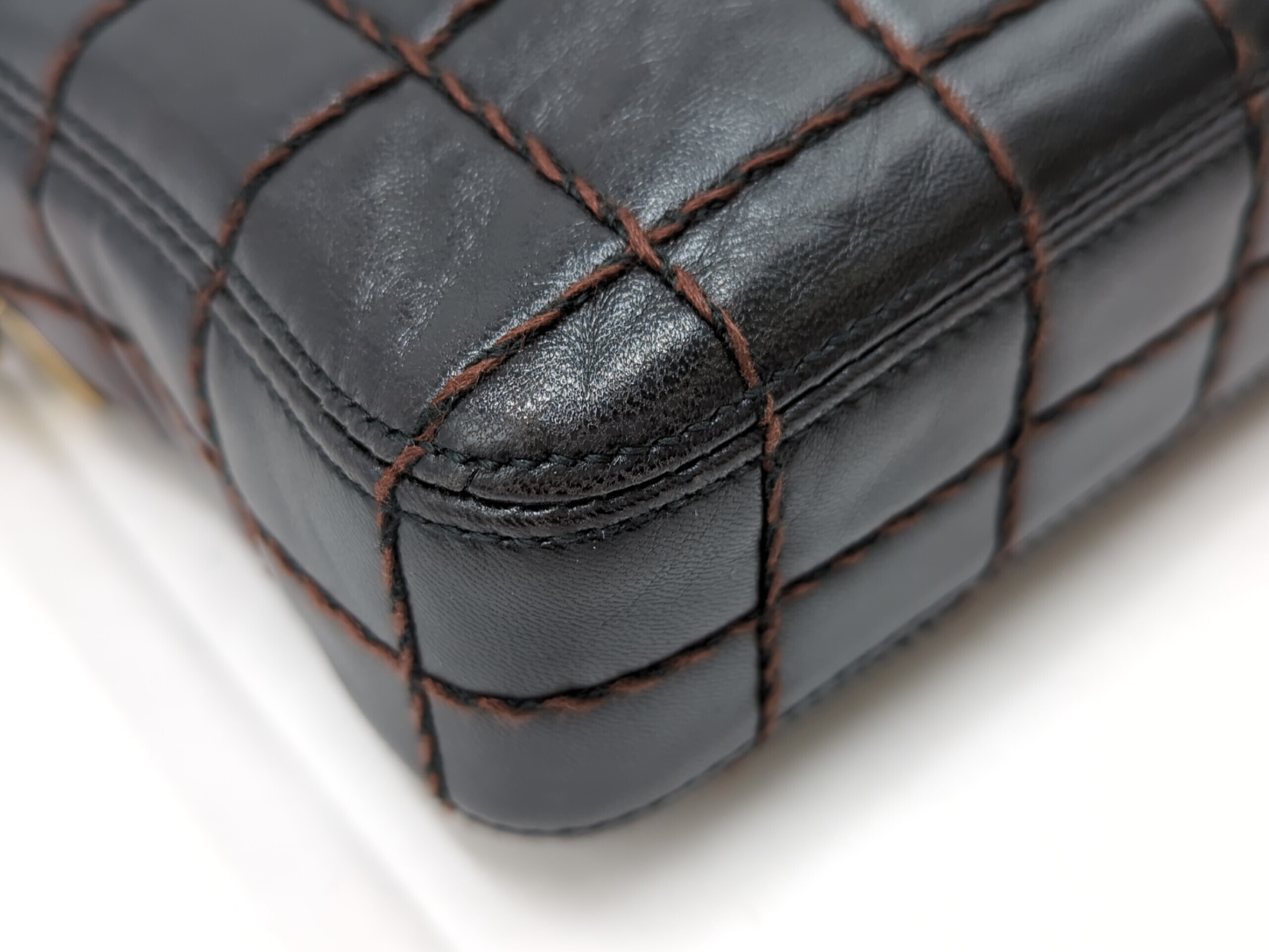 Wild Stitch Chain Shoulder Bag (Black) — view 3