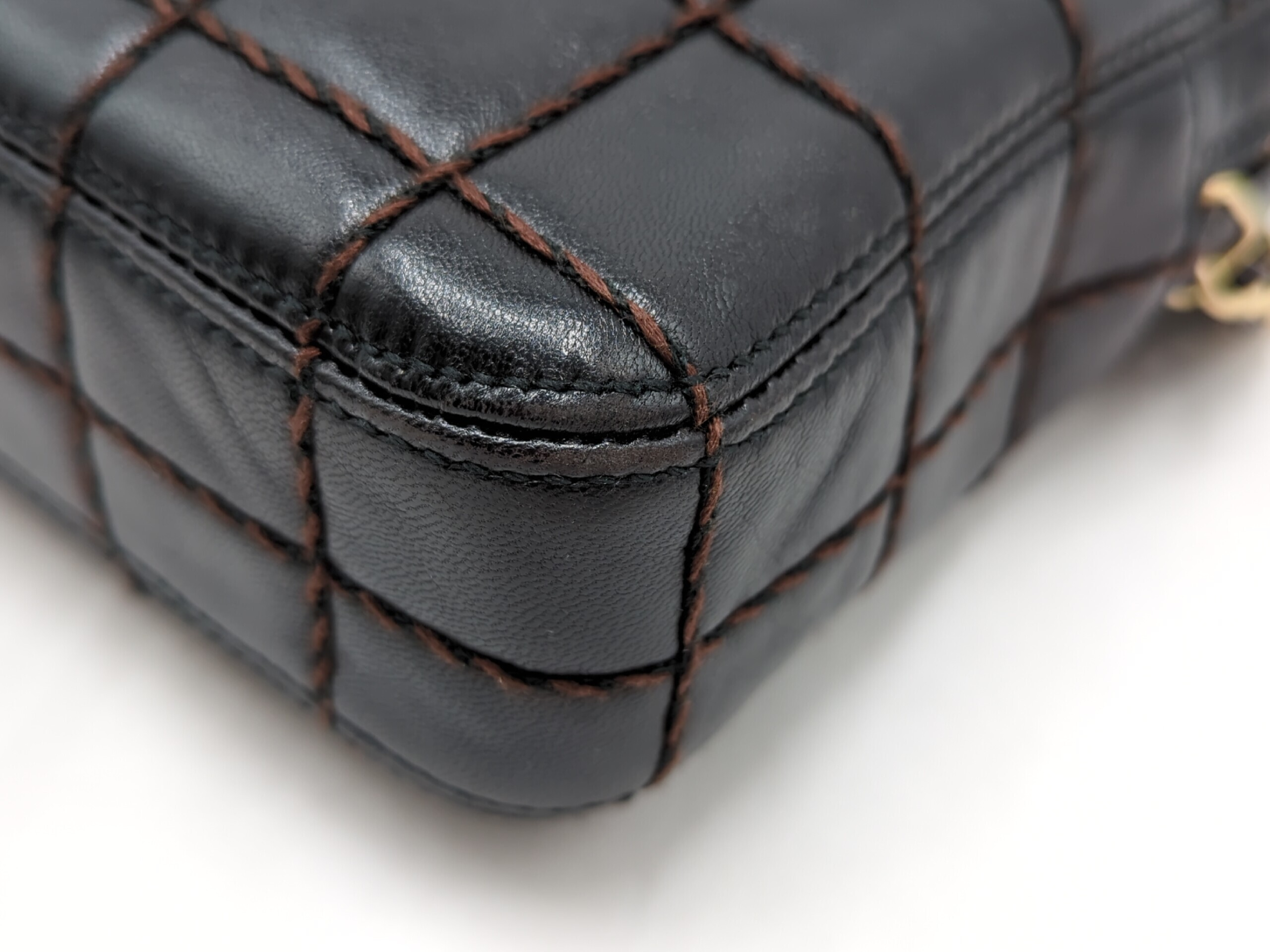 Wild Stitch Chain Shoulder Bag (Black) — view 4