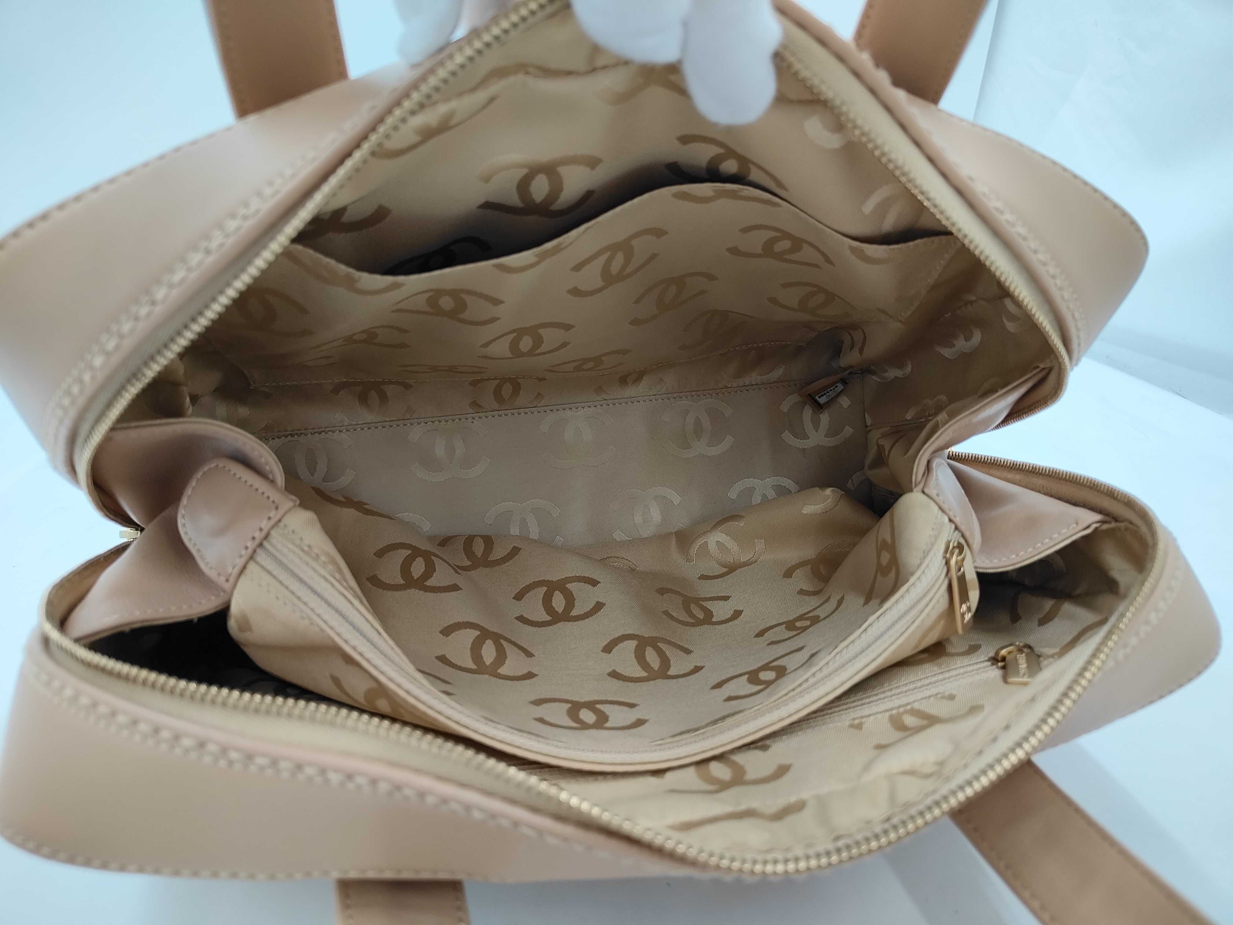 Wild Stitch Handbag, Seal, Series 8, A18121, Calfskin, 8743380 Handbag — view 10