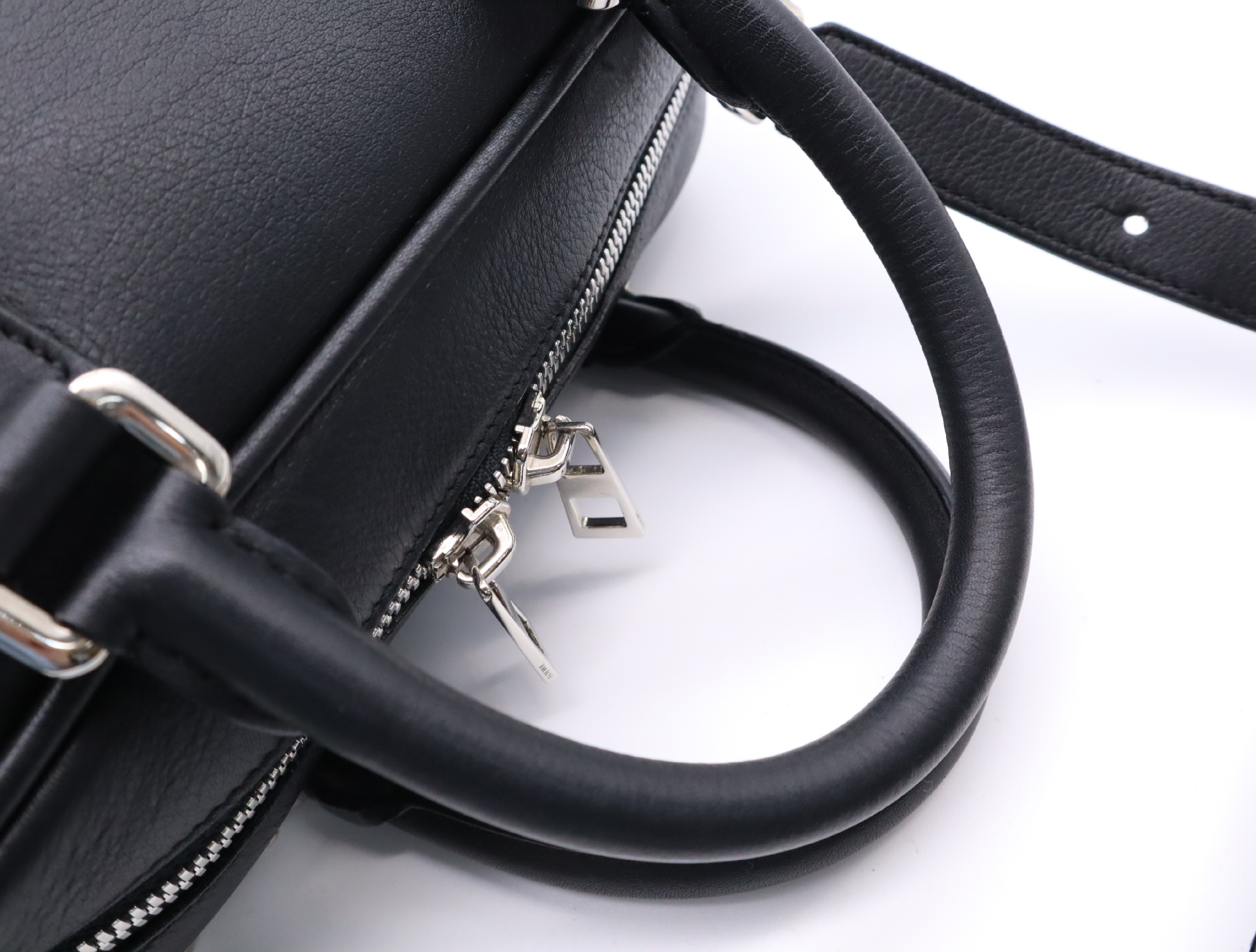 Leather Amazona 75 Handbag, Black, Silver Hardware, with Shoulder Strap — view 11