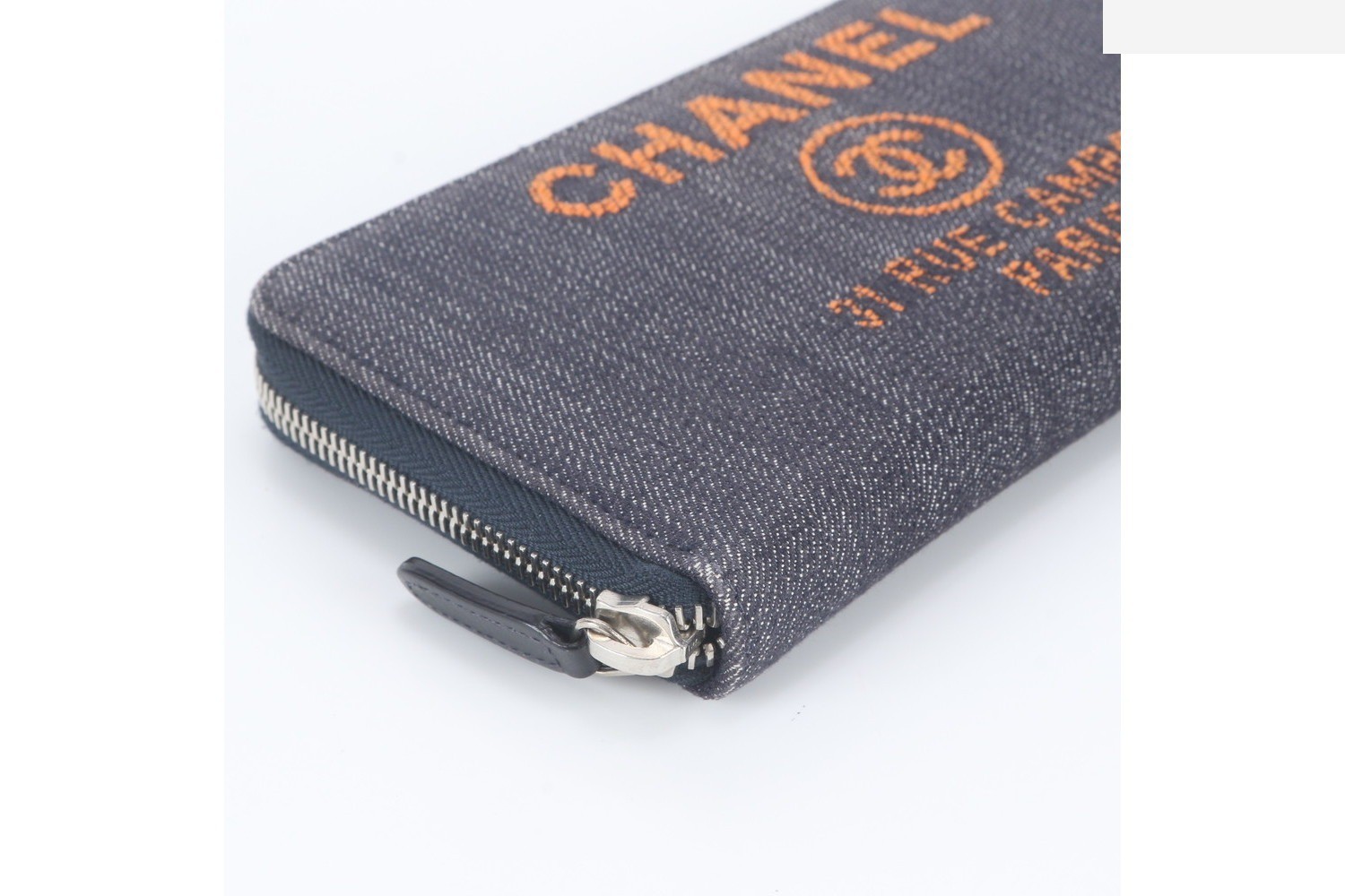Serial sticker included Deauville denim long wallet — view 5
